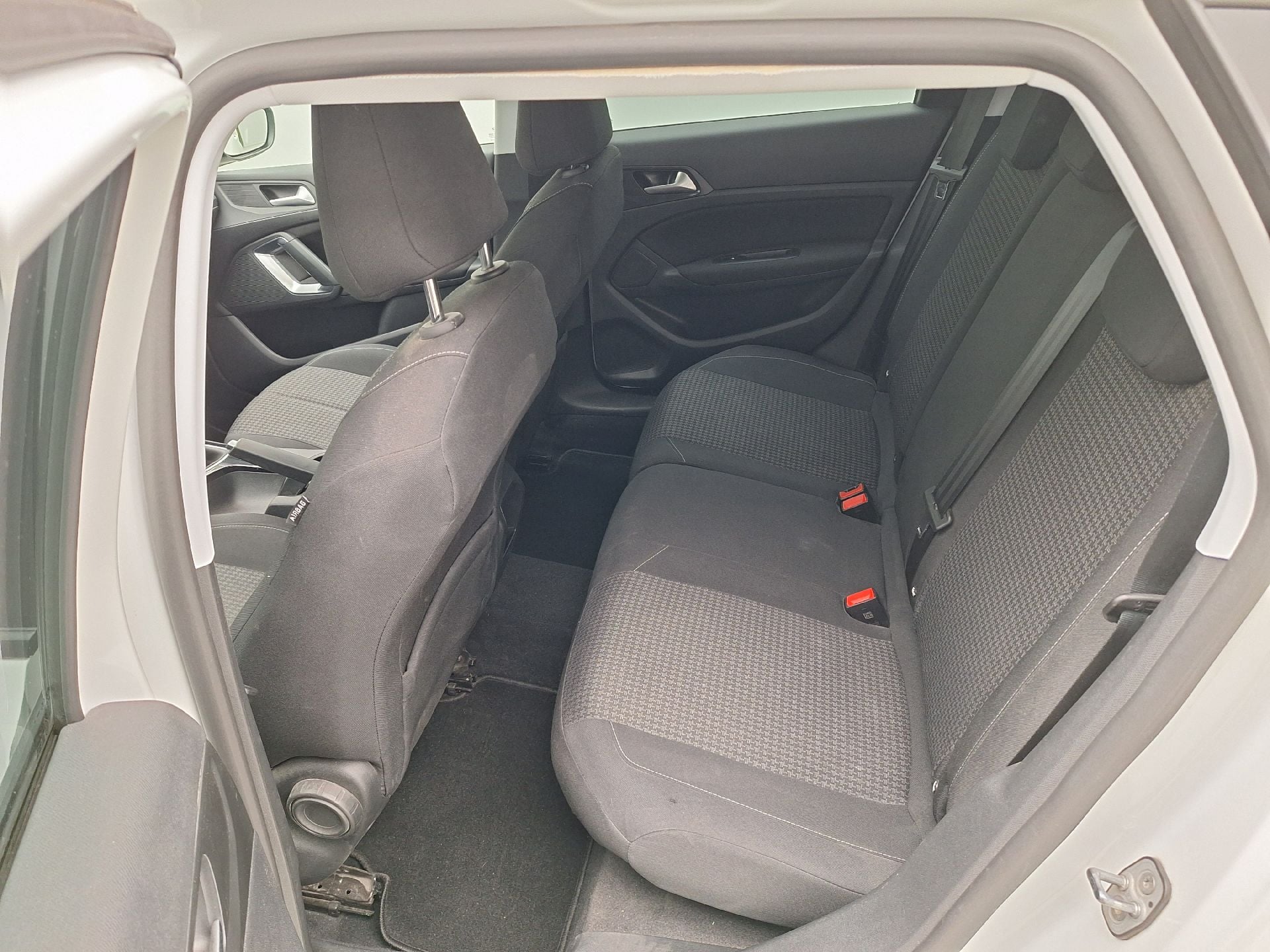 Peugeot, 308 SW FL'17, Peugeot 308 SW 1.5 BlueHDi 100 DPF S&S Active 5d photo