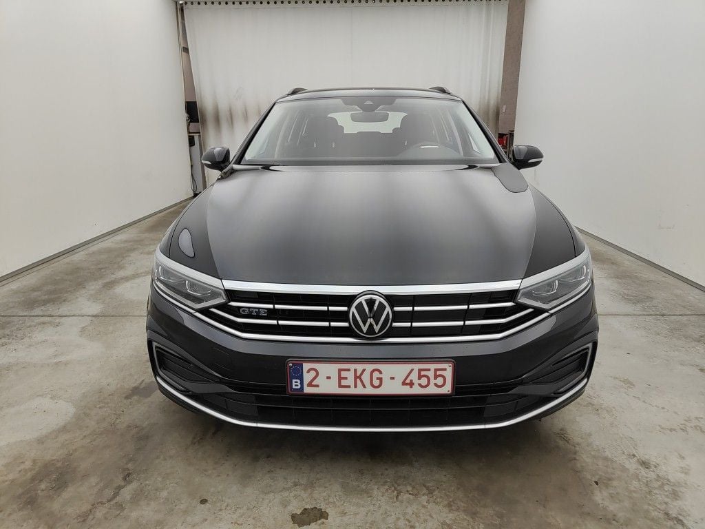 Volkswagen Passat Variant 1.4 TSI DSG6 GTE Business 5d photo