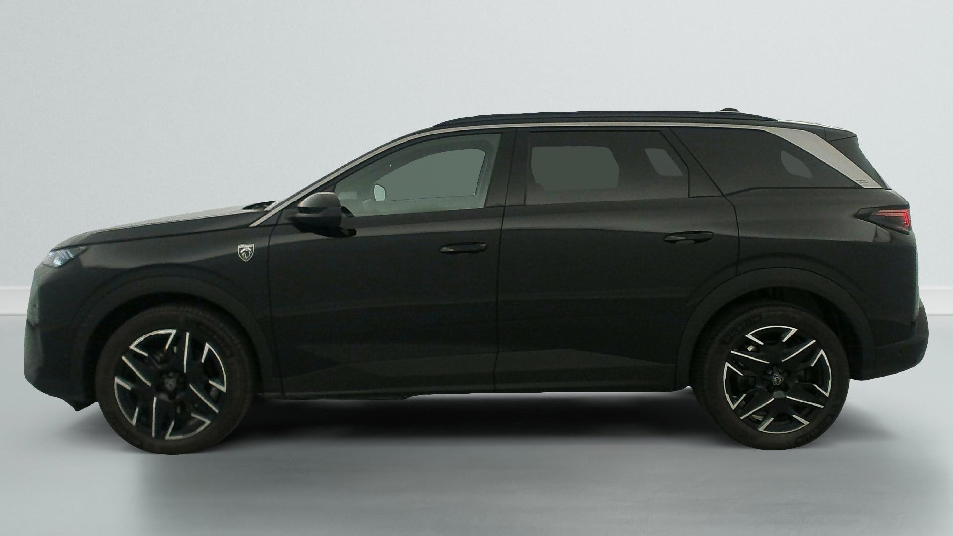Peugeot 5008 HYBRID 145CH E-DCS6 GT photo