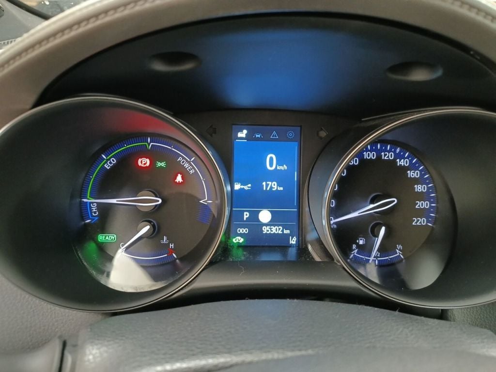 Toyota C-HR 2.0 VVT i-Hybrid C-Hic Bi-Tone E-CVT 5d photo