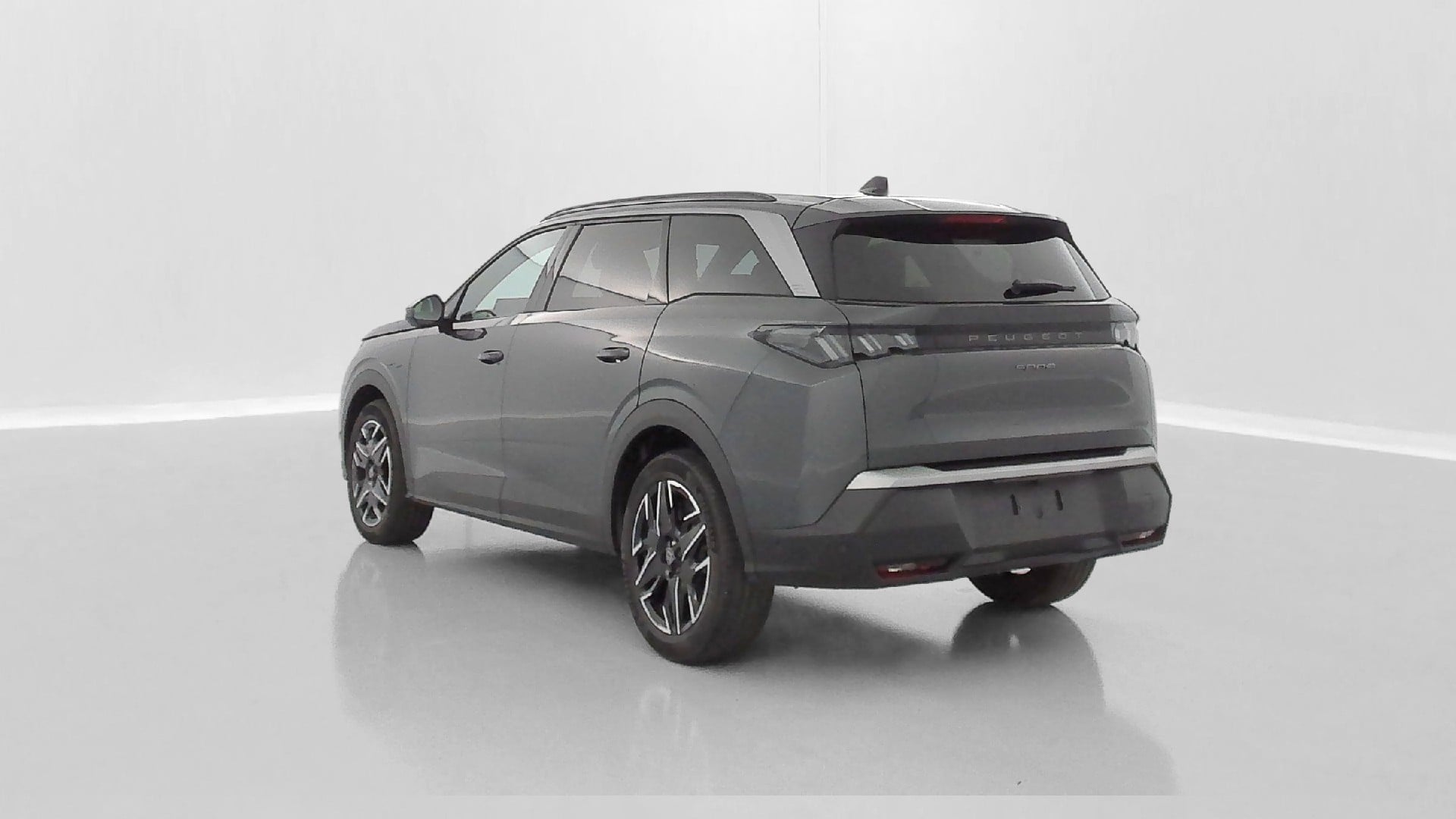 Peugeot 5008 Allure 1.2 Hybrid 145ch photo