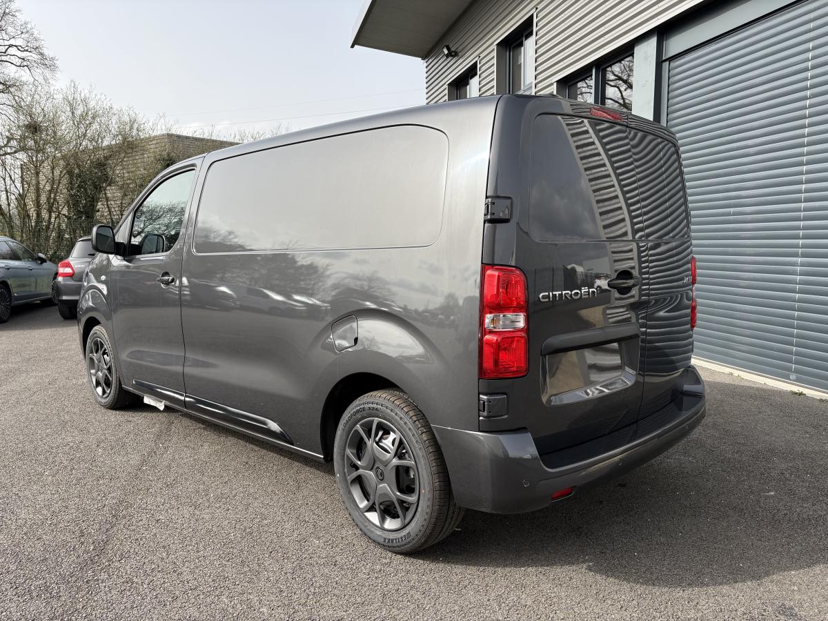 Citroen Jumpy - 2.2 DIESEL 180 TAILLE M AUTO photo