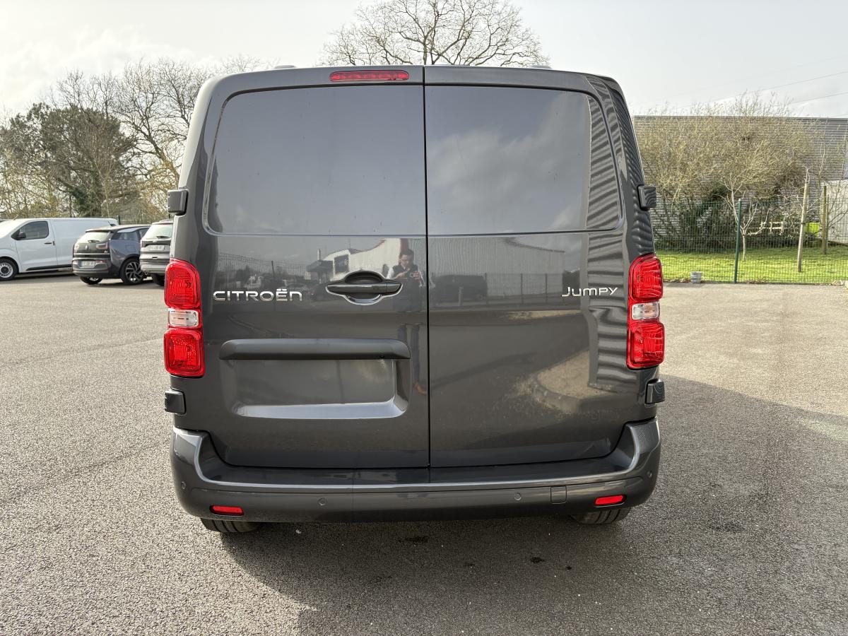 Citroen Jumpy - 2.2 DIESEL 180 TAILLE M AUTO photo