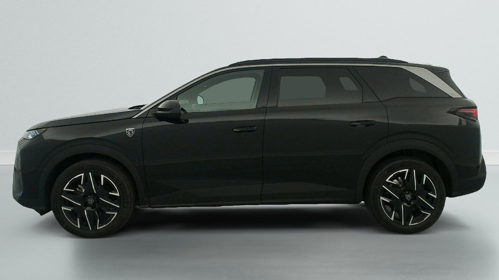 Peugeot 5008 HYBRID 145CH E-DCS6 GT photo