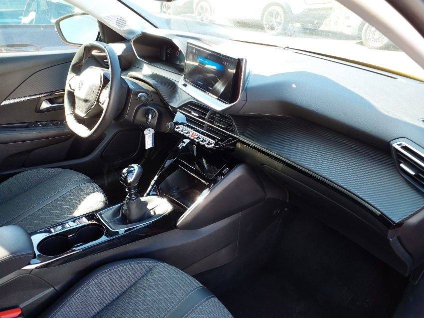 Peugeot 208 Allure 1.2L 100 S&S (BVM6) photo