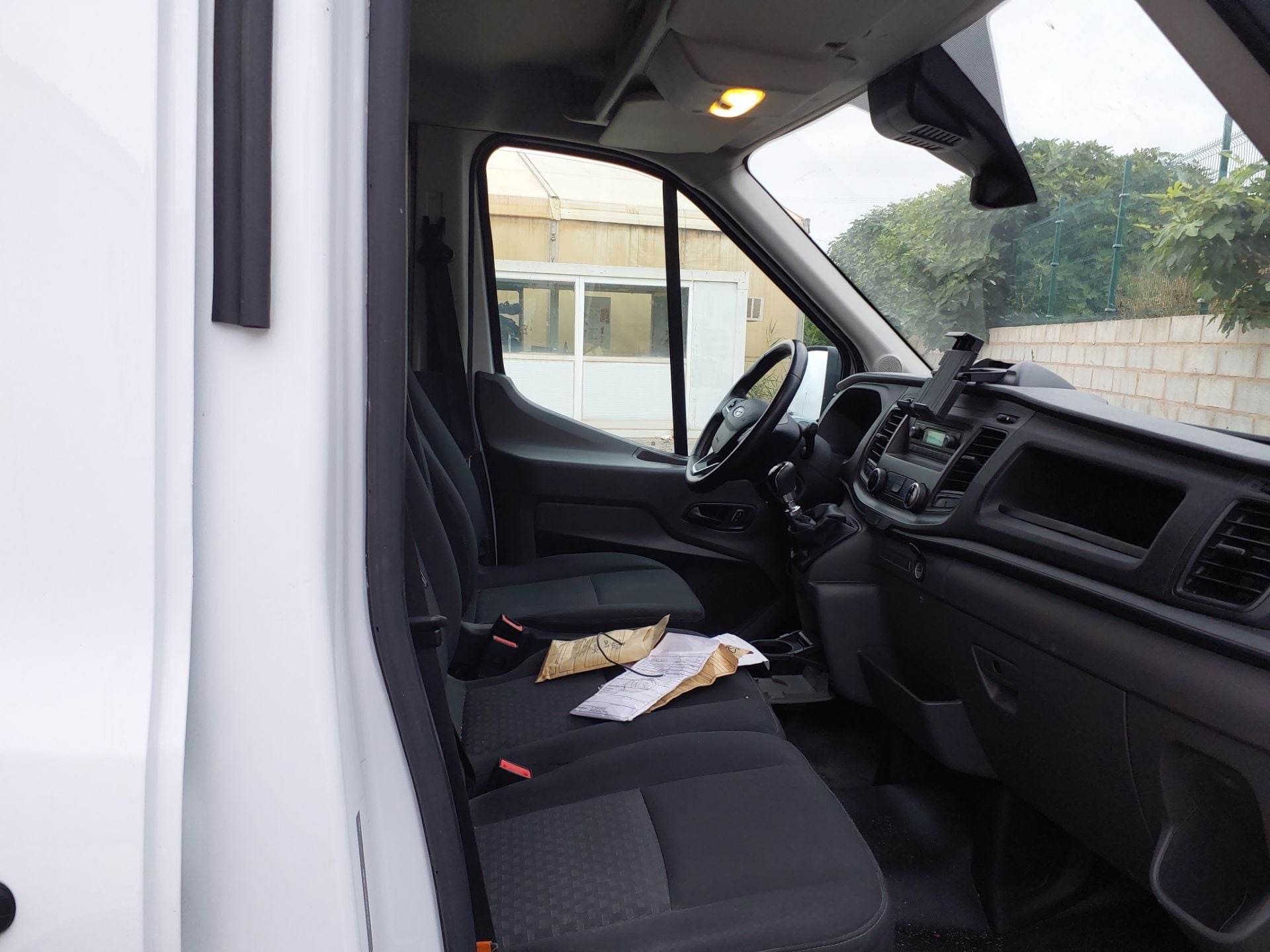 FORD Transit 2.0D L3H2 130CV photo