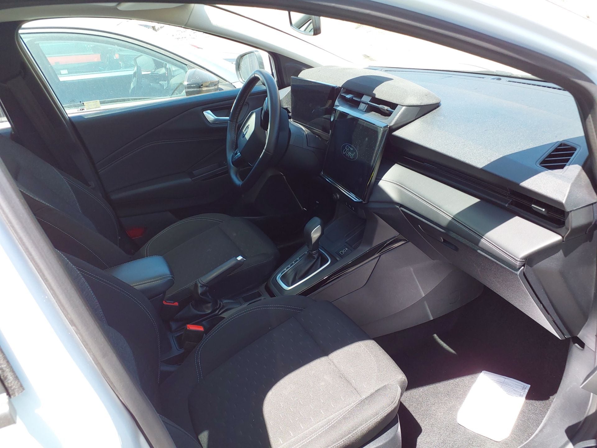 FORD Puma 1.0 EcoBoost 125cv S6.2 AutomÃ¡tico   Titanium(Pano-Roof + Winterpack) photo