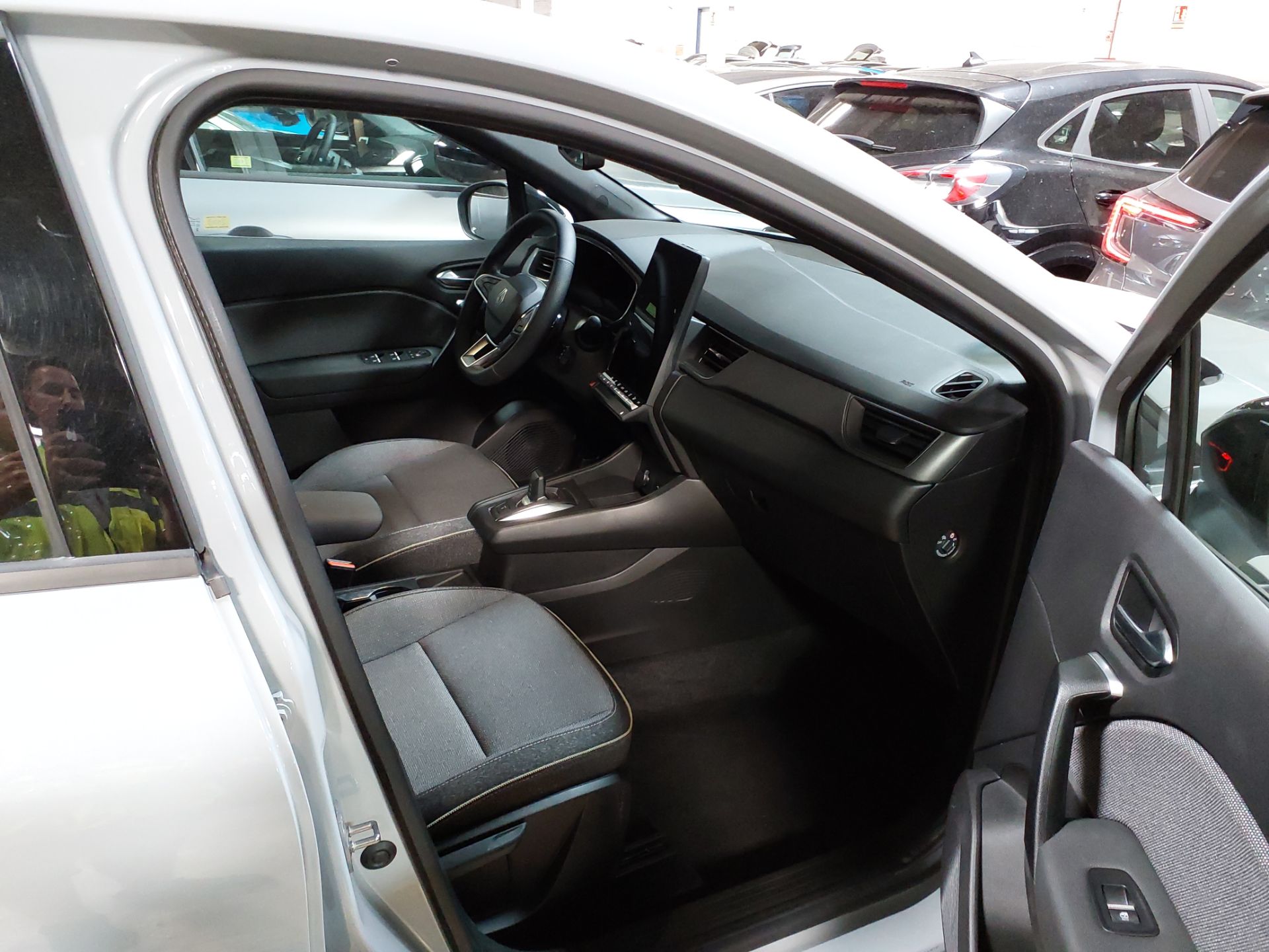 RENAULT Captur TCe 103 kw (140cv) EDC mild hybrid Techno(Winterpack) photo