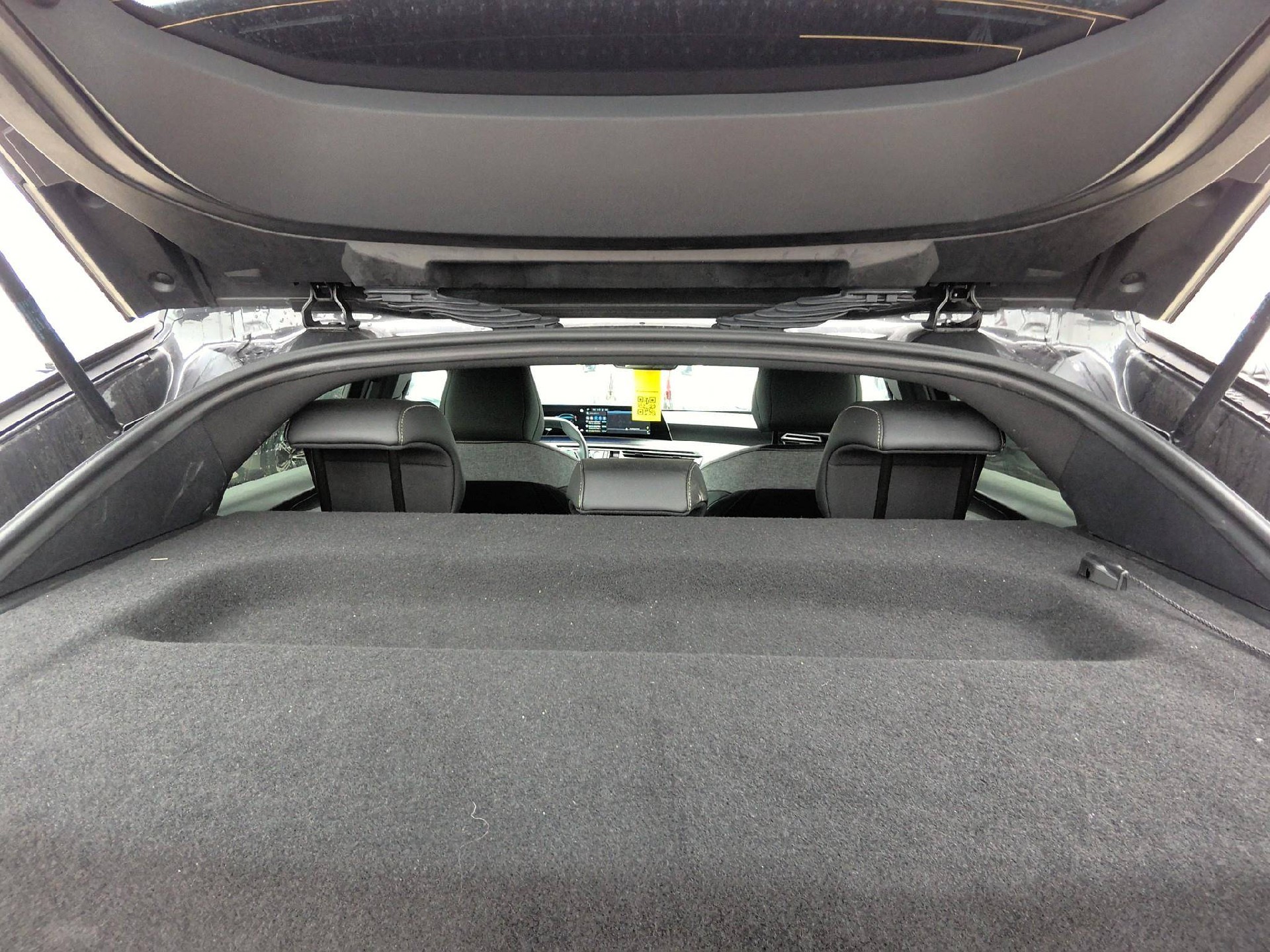 Peugeot 3008 Allure Hybrid 145 e-DCS6 (1.2L) photo