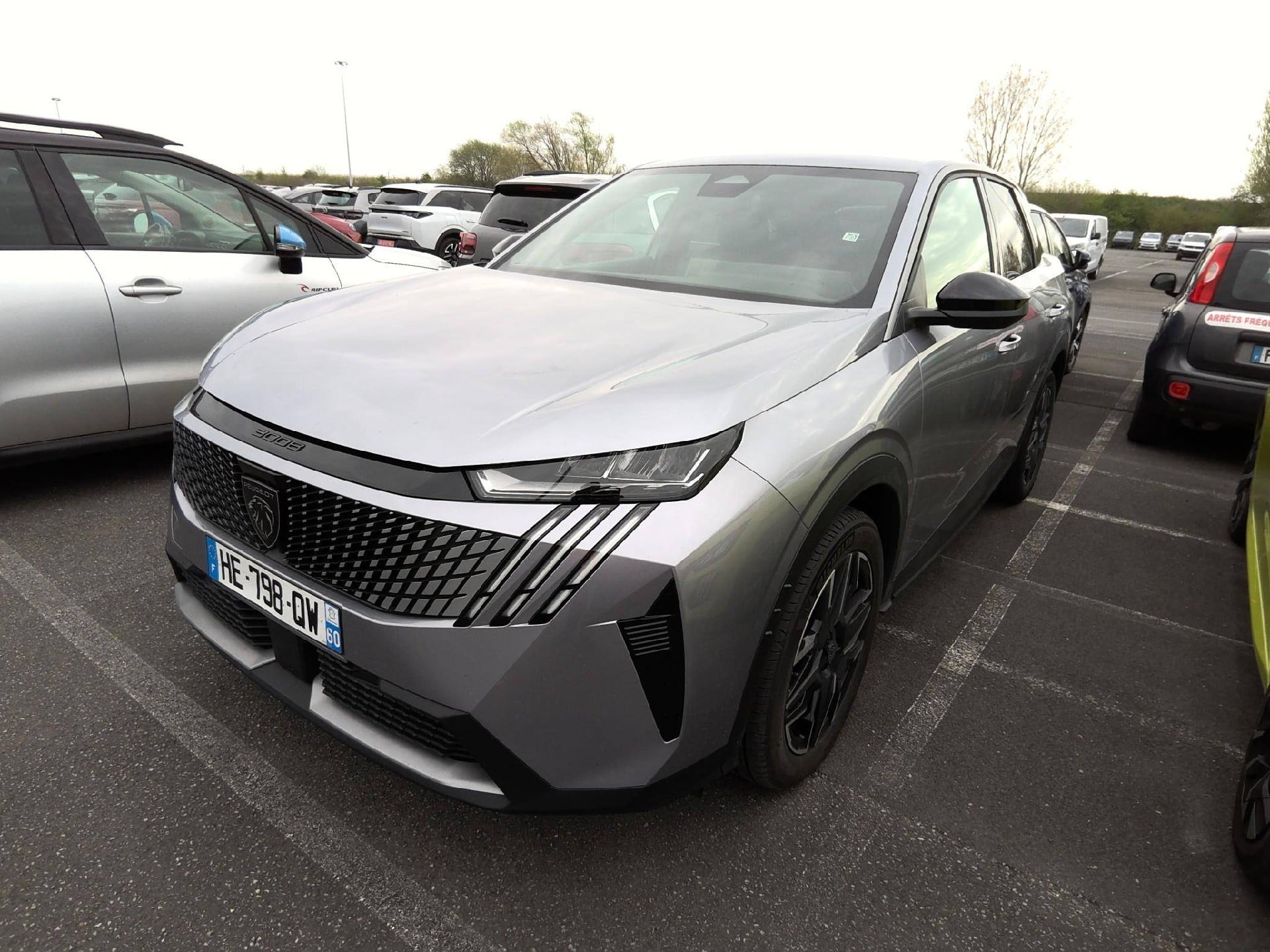 Peugeot 3008 Allure Hybrid 145 e-DCS6 (1.2L 136 hp)