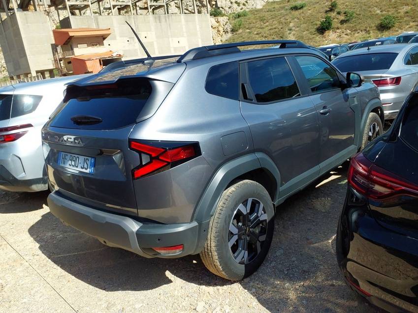 Dacia Duster Extreme Mild Hybrid 130 photo