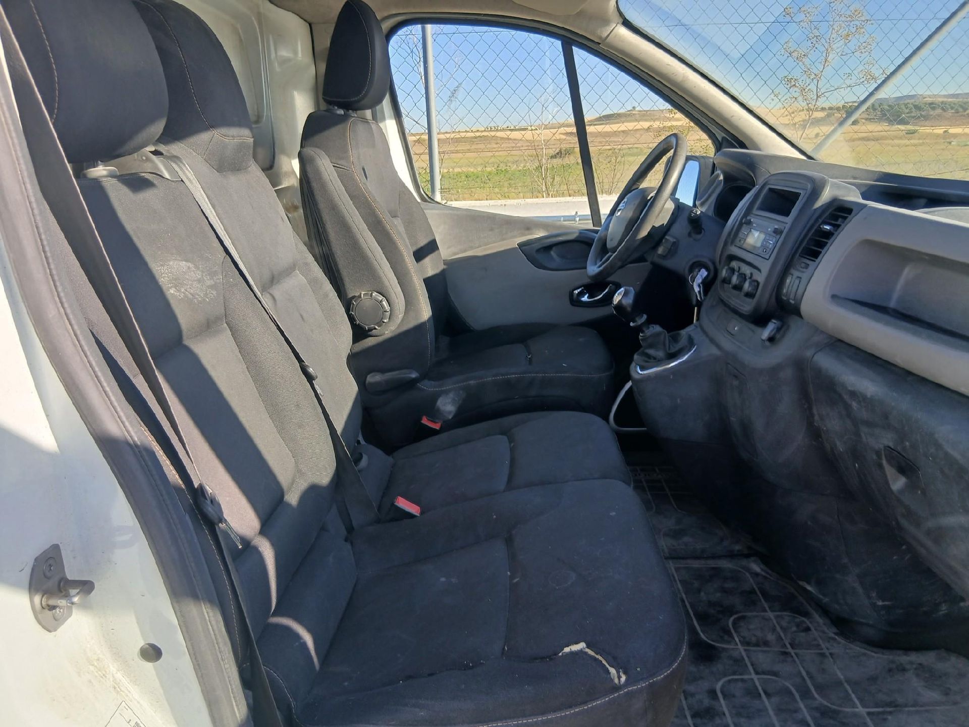 NISSAN NV300 / 2016 / 4P / furgón 1.6dCi 88kW (120CV) L1H1 1,2T PRO photo