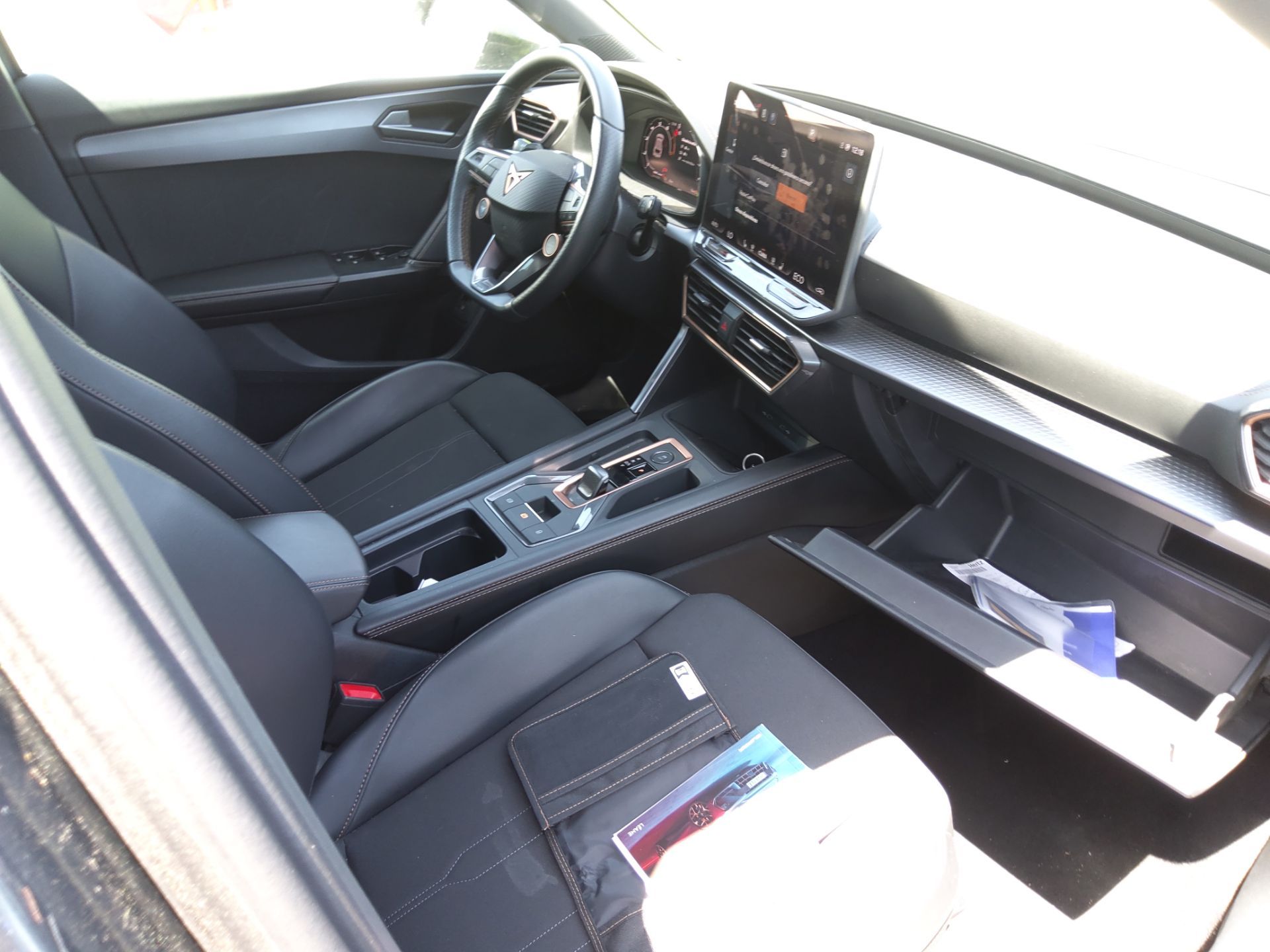 CUPRA Leon 1.5 PHEV DSG 205cv 5P AutomÃ¡tico (Winterpack) photo