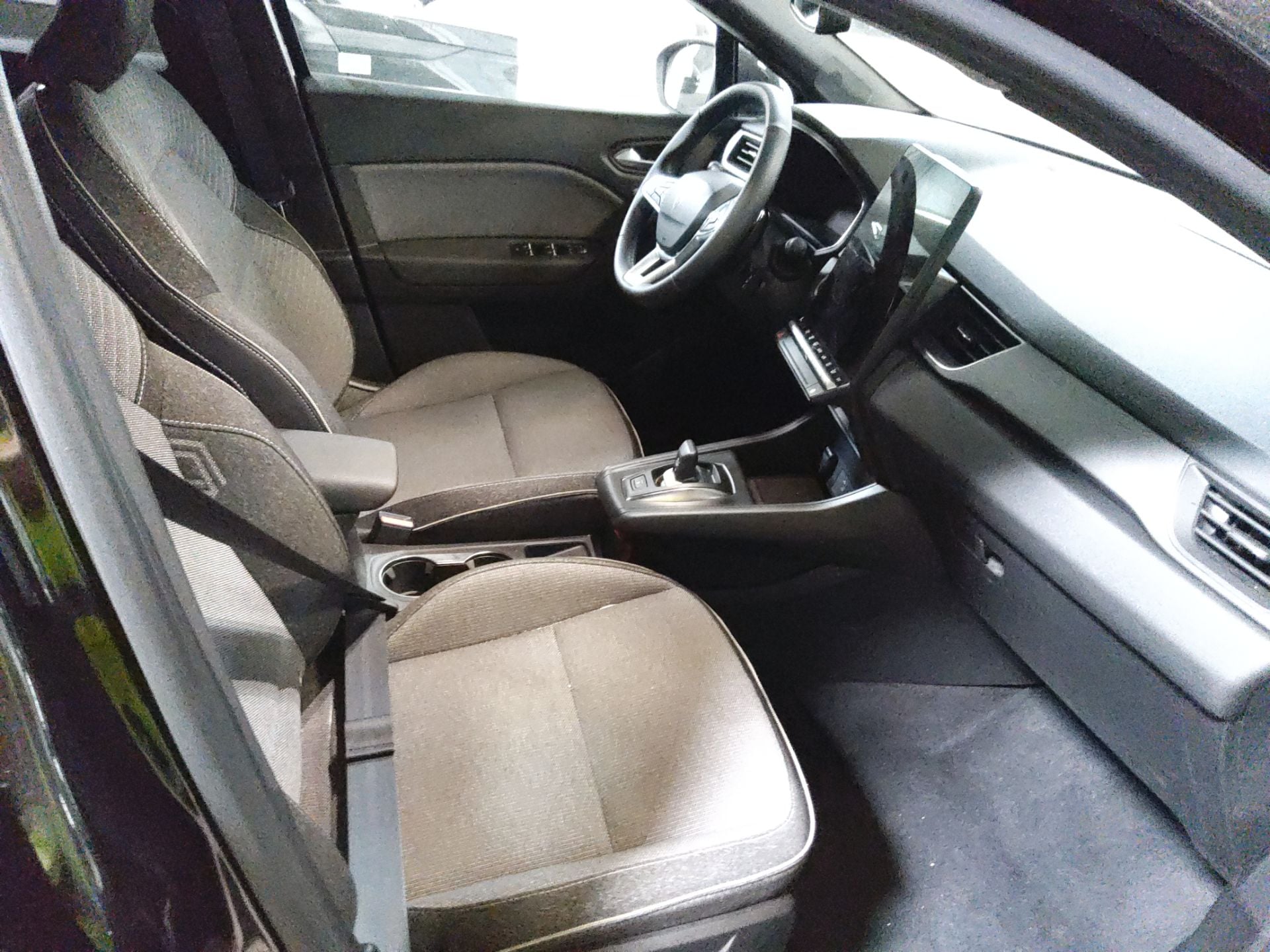 RENAULT Captur TCe 103 kw (140cv) EDC mild hybrid Techno(Winterpack) photo