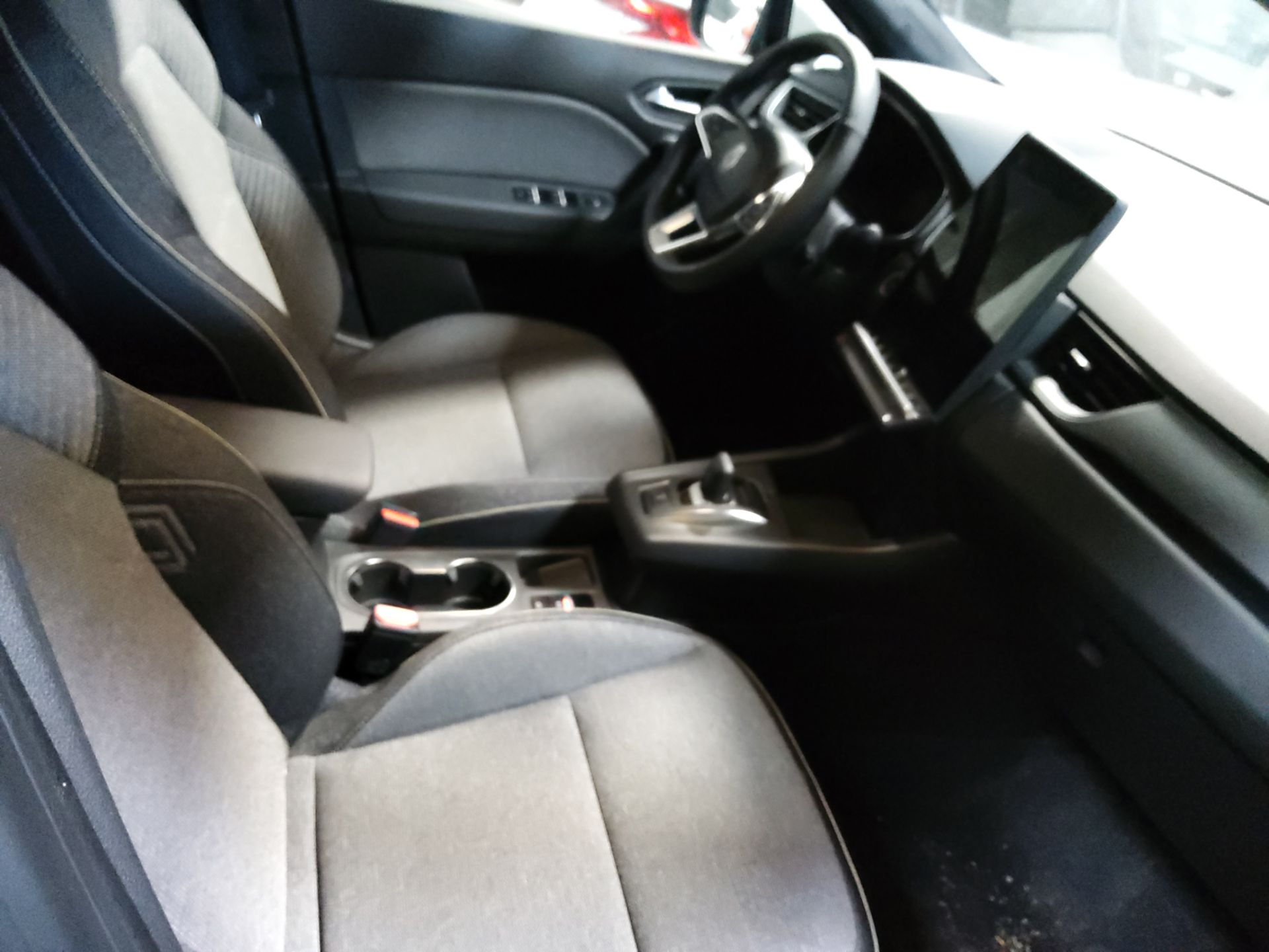 RENAULT Captur TCe 103 kw (140cv) EDC mild hybrid Techno(Winterpack) photo