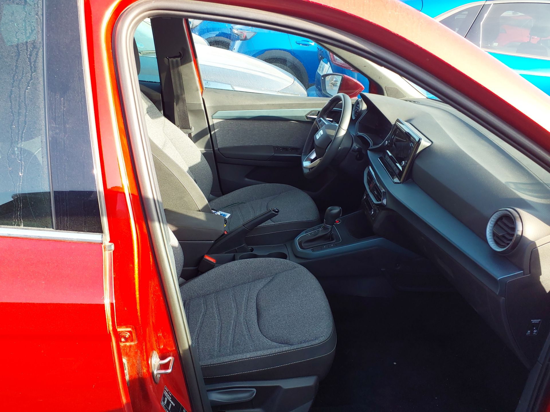 SEAT Arona 1.0 TSI 85 KW 115 CV DSG startstop special edition EXPERIENCE(Winterpack) photo