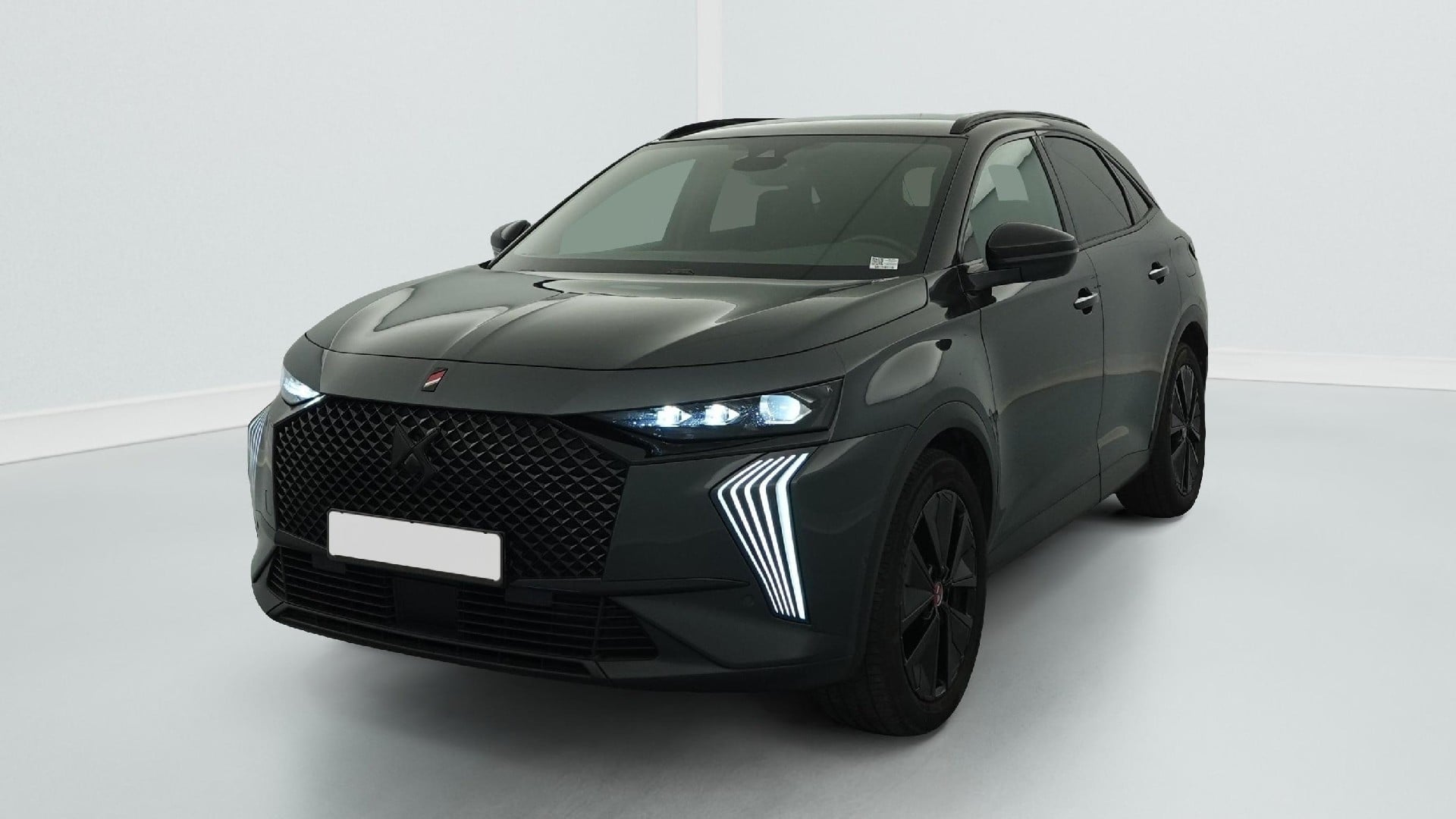 DS DS 7 Performance Line + Hybride Rechargeable E-Tense 300 EAT8 4x4 photo