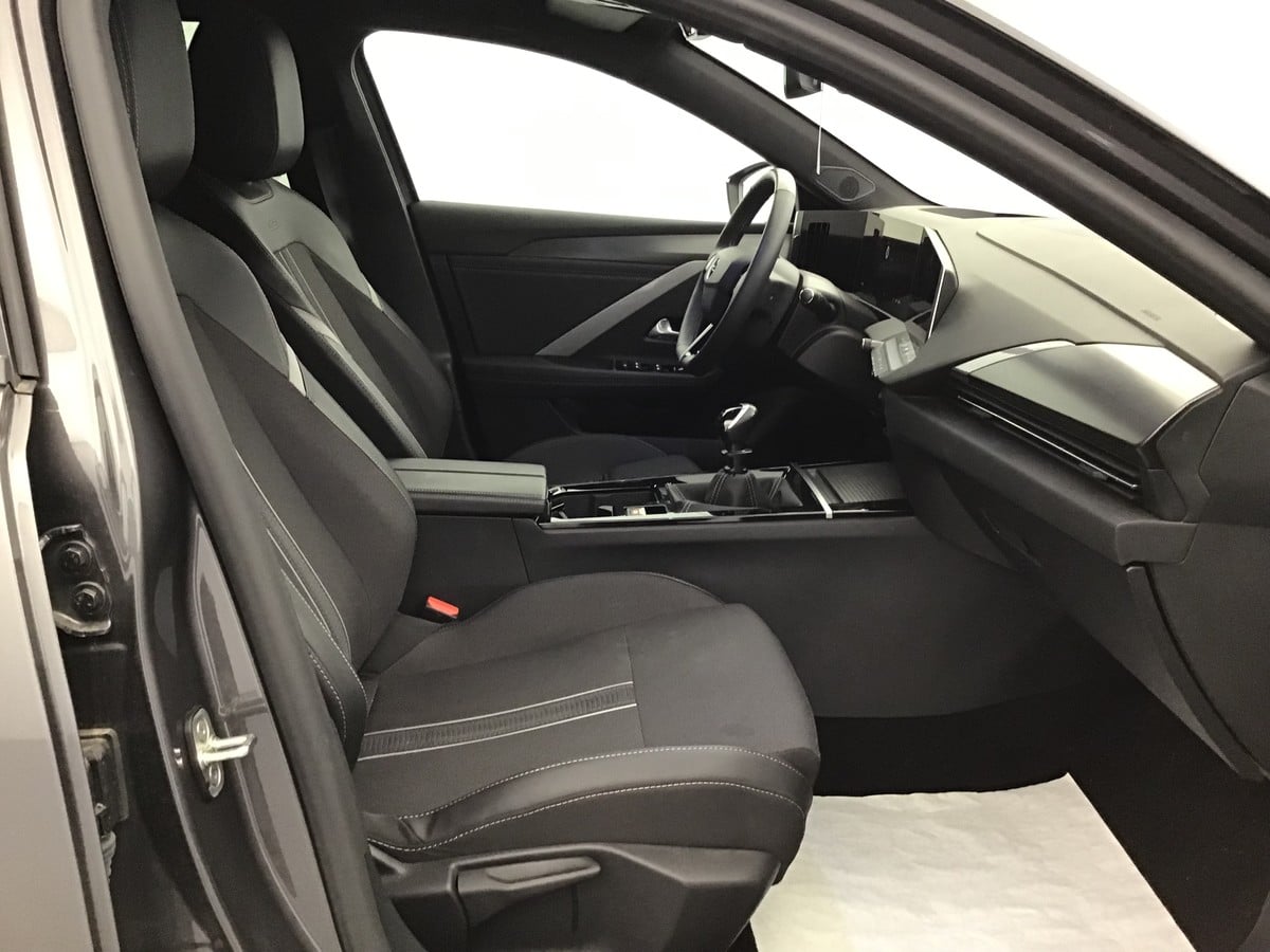 Opel Astra GS 1.2 Gasoline 132hp photo