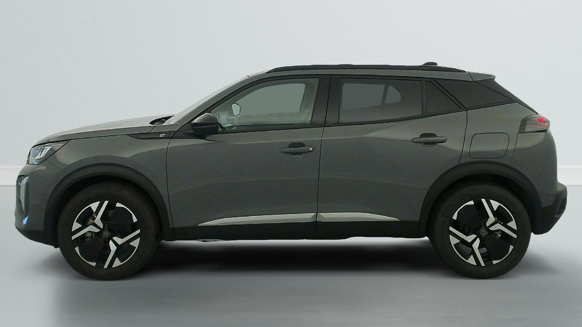 Peugeot 2008 50 kWh 136 ch Allure photo
