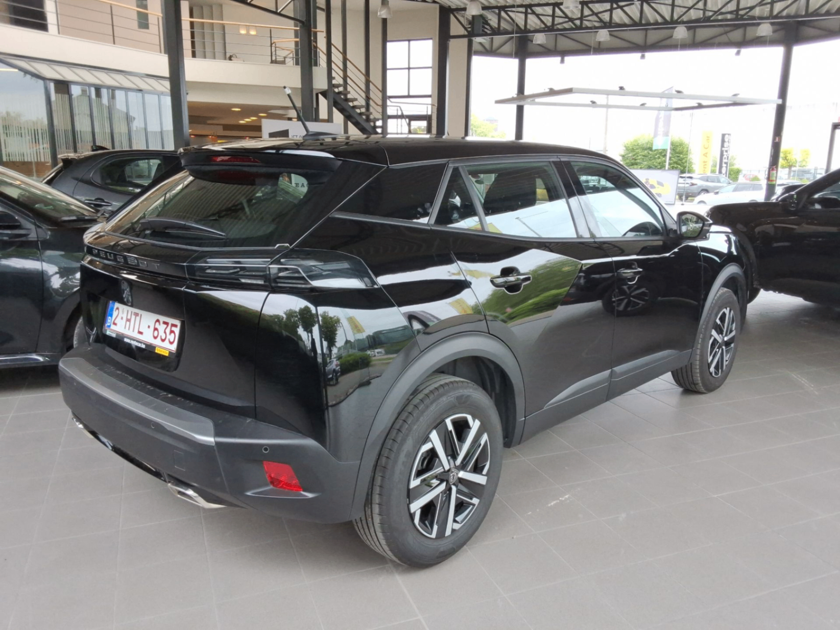 Peugeot 2008 Style 1.2 Turbo 130 EAT8 photo