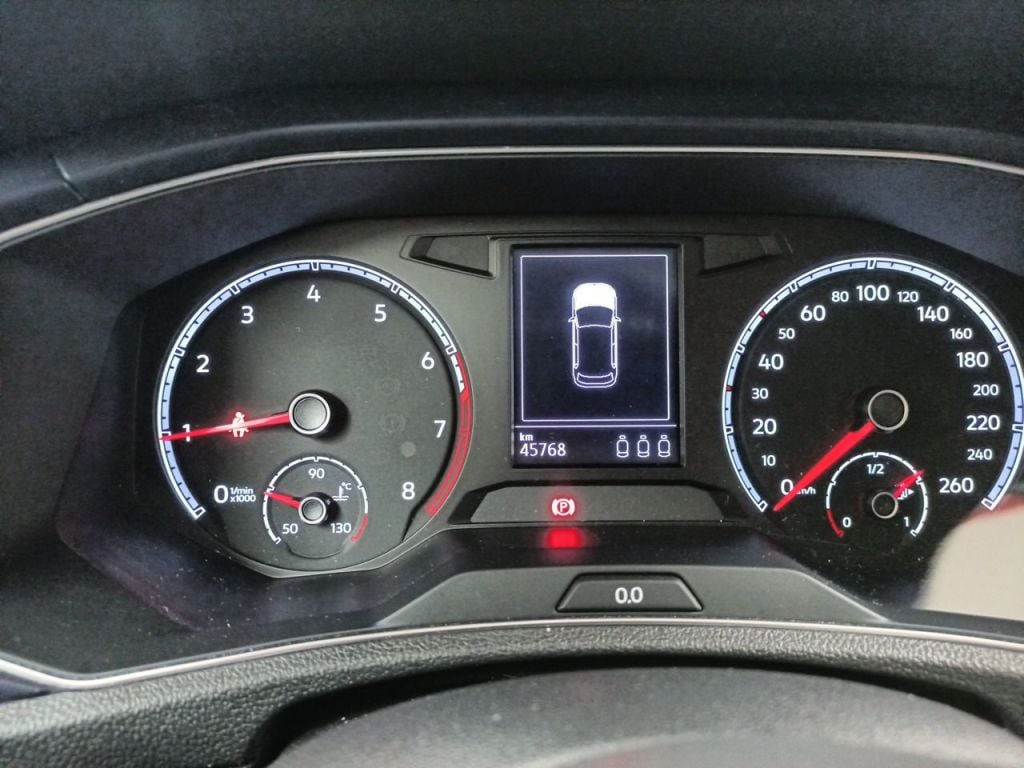 Volkswagen T-Roc 1.0 TSI United 5d photo