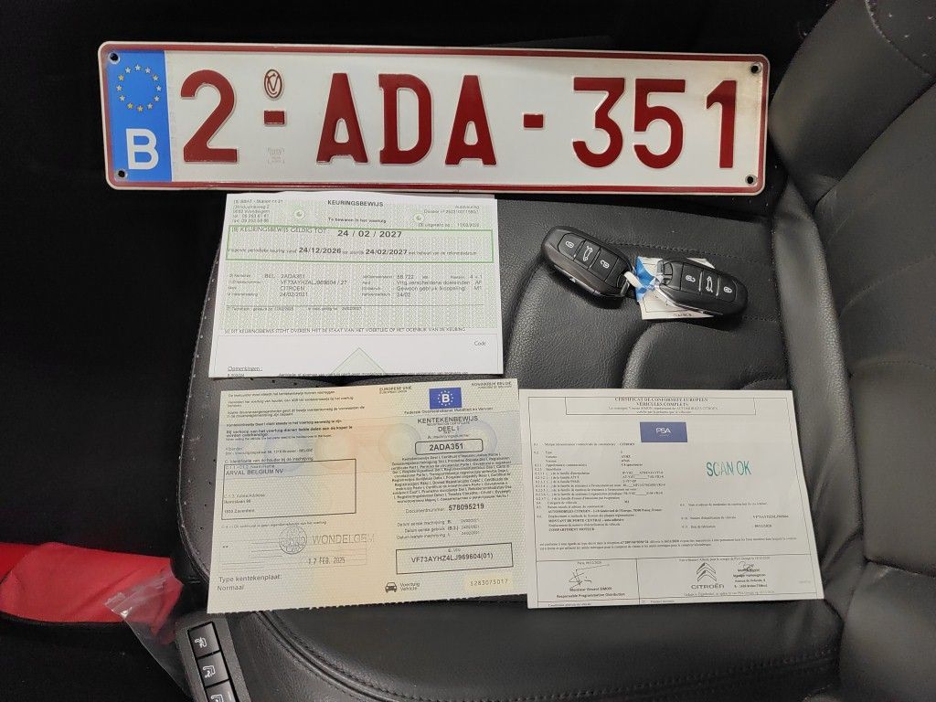 Citroën Grand C4 Spacetourer 1.5 BlueHDi 130 S&S EAT8 Business Lounge 5d 7pl photo