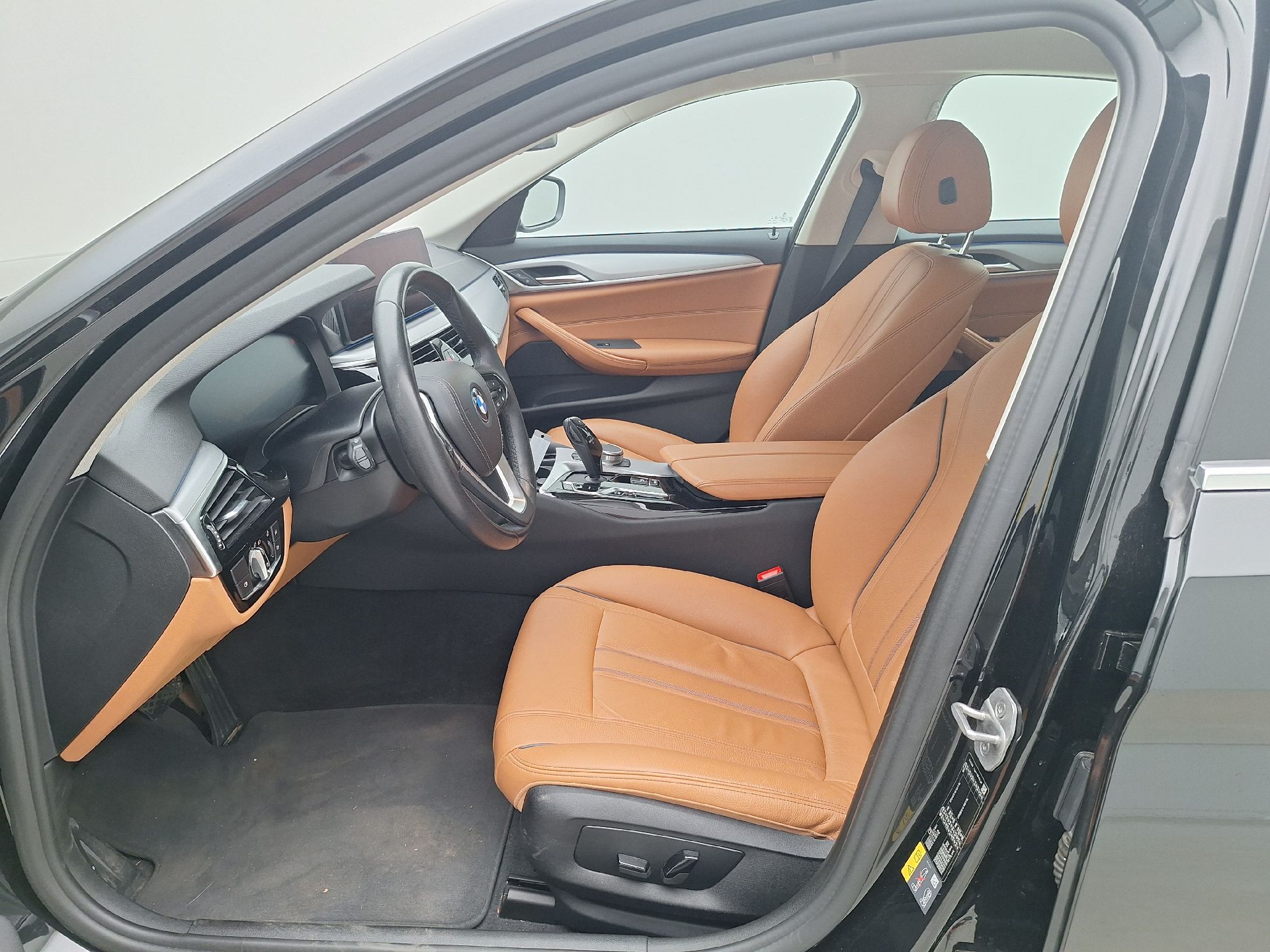 BMW, 5-serie FL'20 PHEV, BMW 5 Reeks Berline 530e 215kW 4d photo