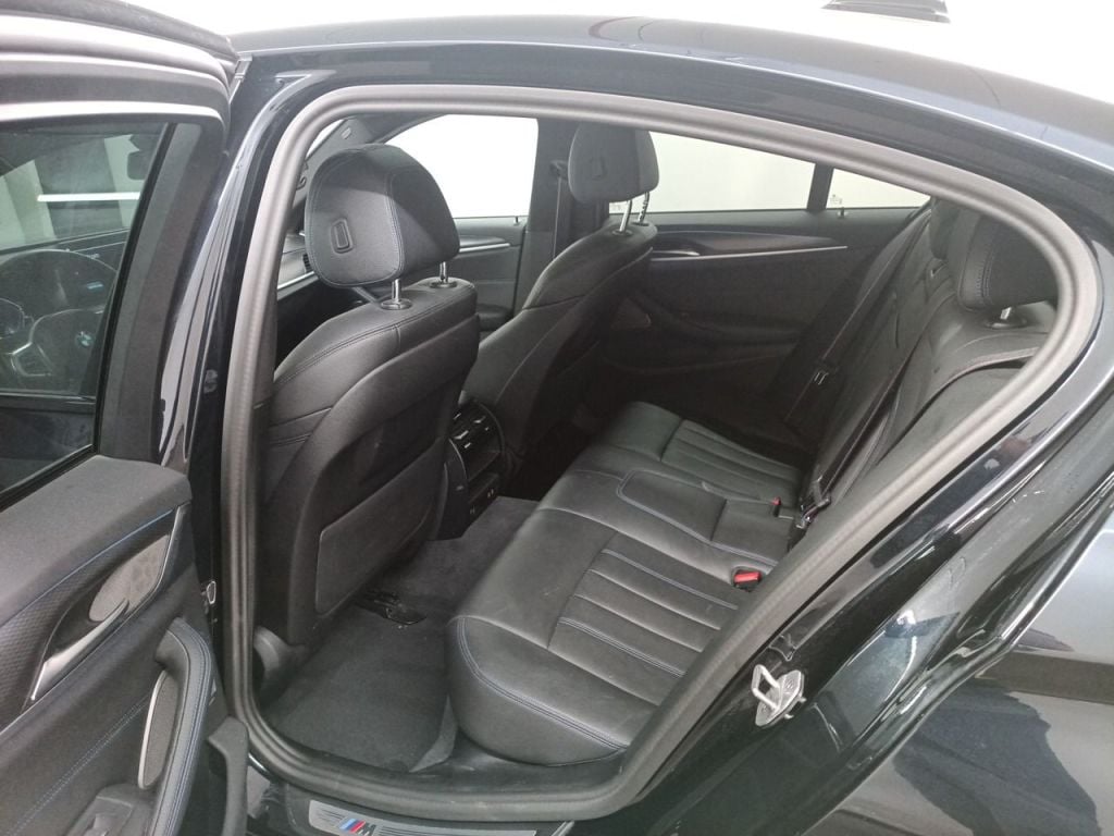 BMW 5 Reeks Berline 530e 215kW xDrive 4d photo