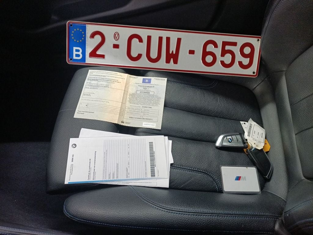 BMW 5 Reeks Berline 530e 215kW xDrive 4d photo