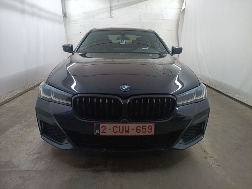 BMW 5 Reeks Berline 530e 215kW xDrive 4d photo