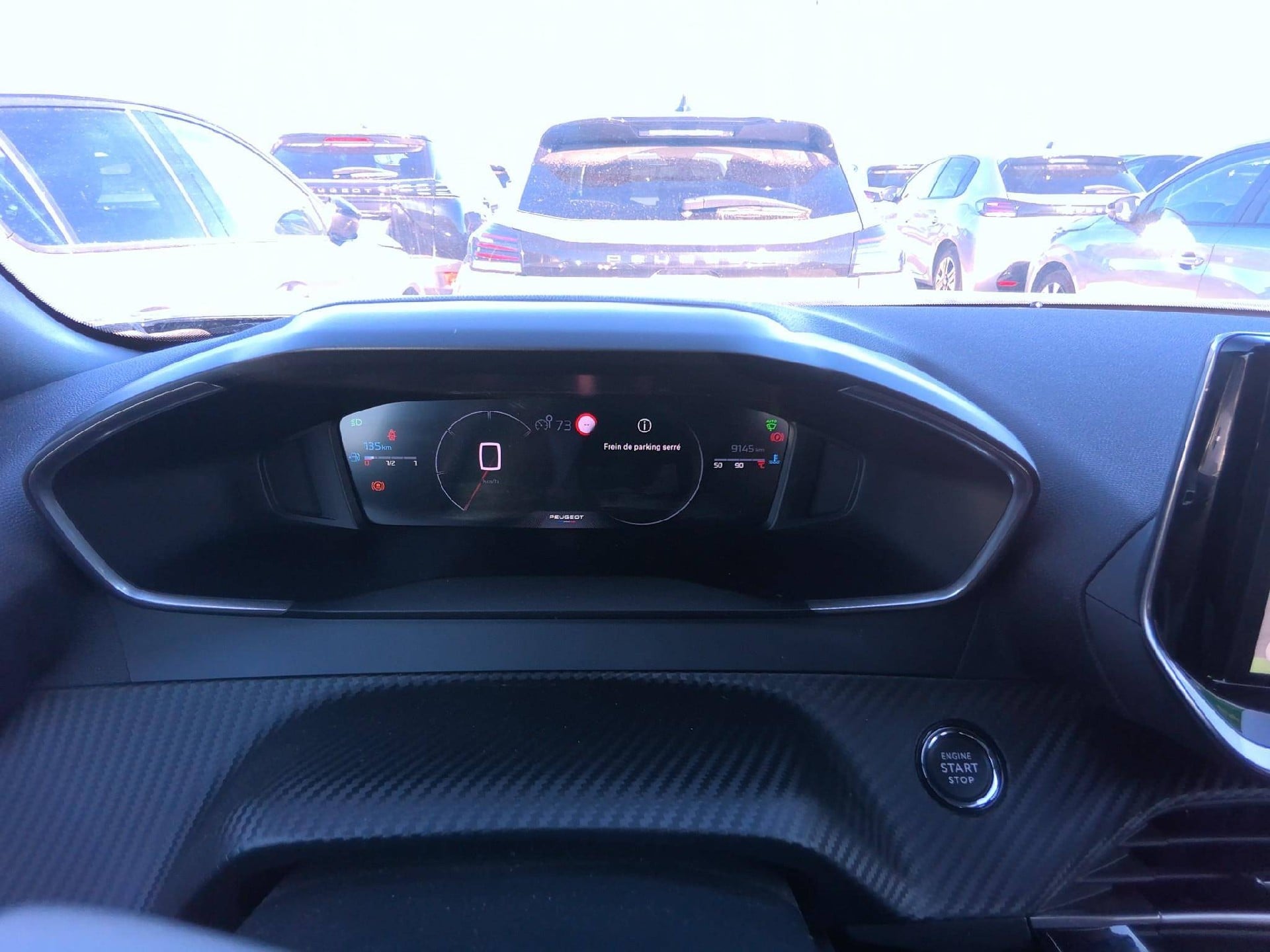 Peugeot 2008 Allure 100 HP S&S BVM6 photo