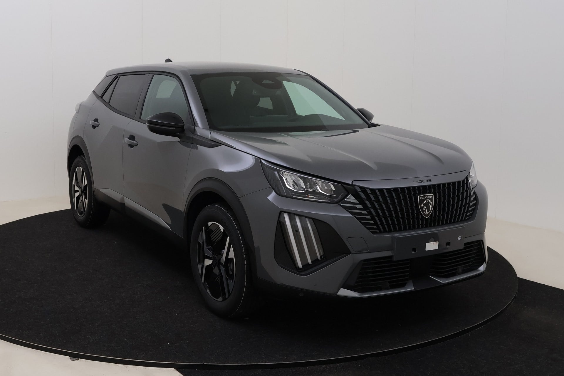 Peugeot 2008 Allure  1.2 Turbo 100 hp Man. 6 photo