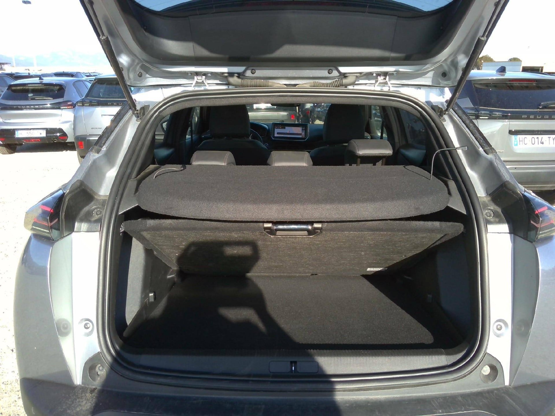 Peugeot 2008 Allure 100 S&S BVM6 photo