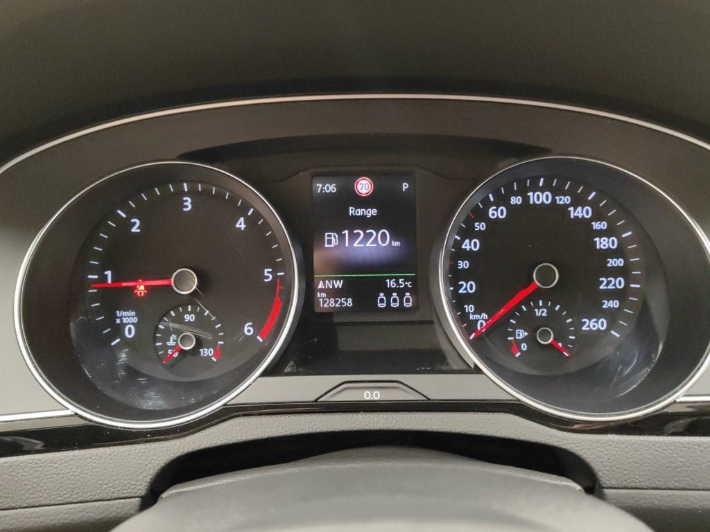 Volkswagen Passat Variant 2.0 TDI SCR 110kW DSG7 Style Business 5d photo