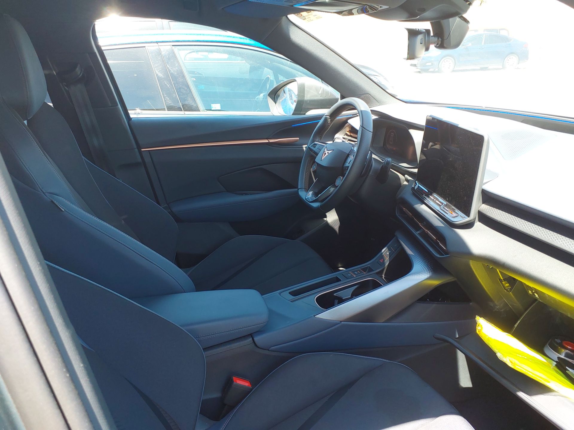 CUPRA Terramar 1.5 eTSI DSG 150cv automatico photo