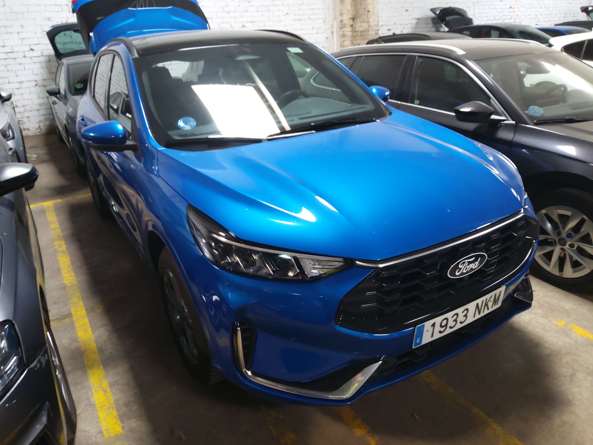 FORD Kuga 2.5 PHEV 243cv Automatico WT gancho St Line X(Pano-Roof + Winterpack + Tow bar)
