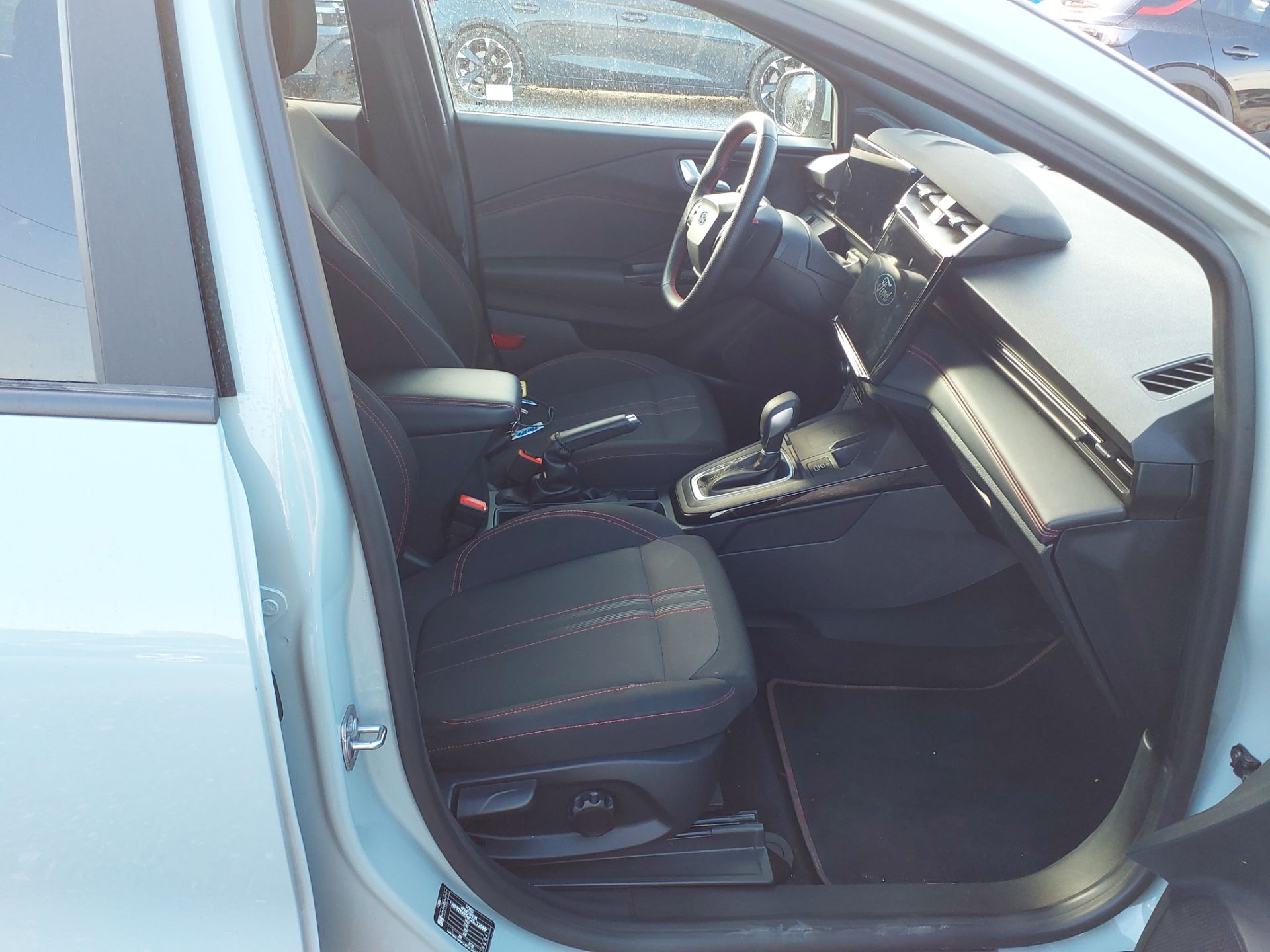 FORD Puma 1.0 EcoBoost 125cv S6.2 AutomÃ¡tico   ST Line(Pano-Roof + Winterpack) photo