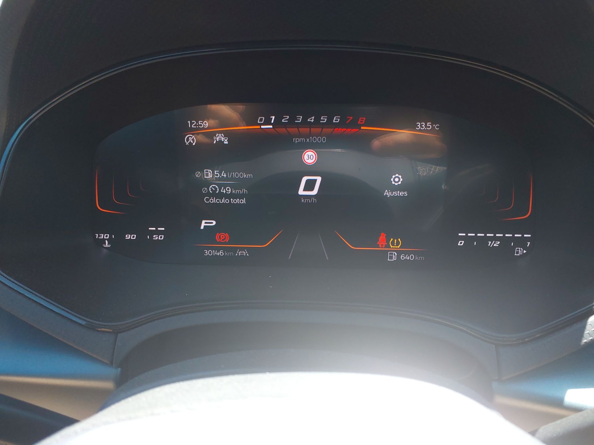 SEAT Arona 1.0 TSI 85 KW 115 CV DSG startstop special edition EXPERIENCE(Winterpack) photo
