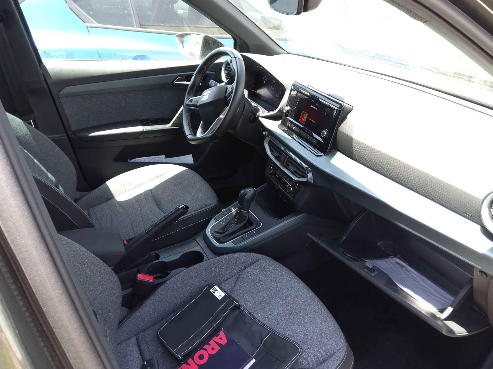 SEAT Arona 1.0 TSI 85 KW 115 CV DSG startstop special edition EXPERIENCE(Winterpack) photo