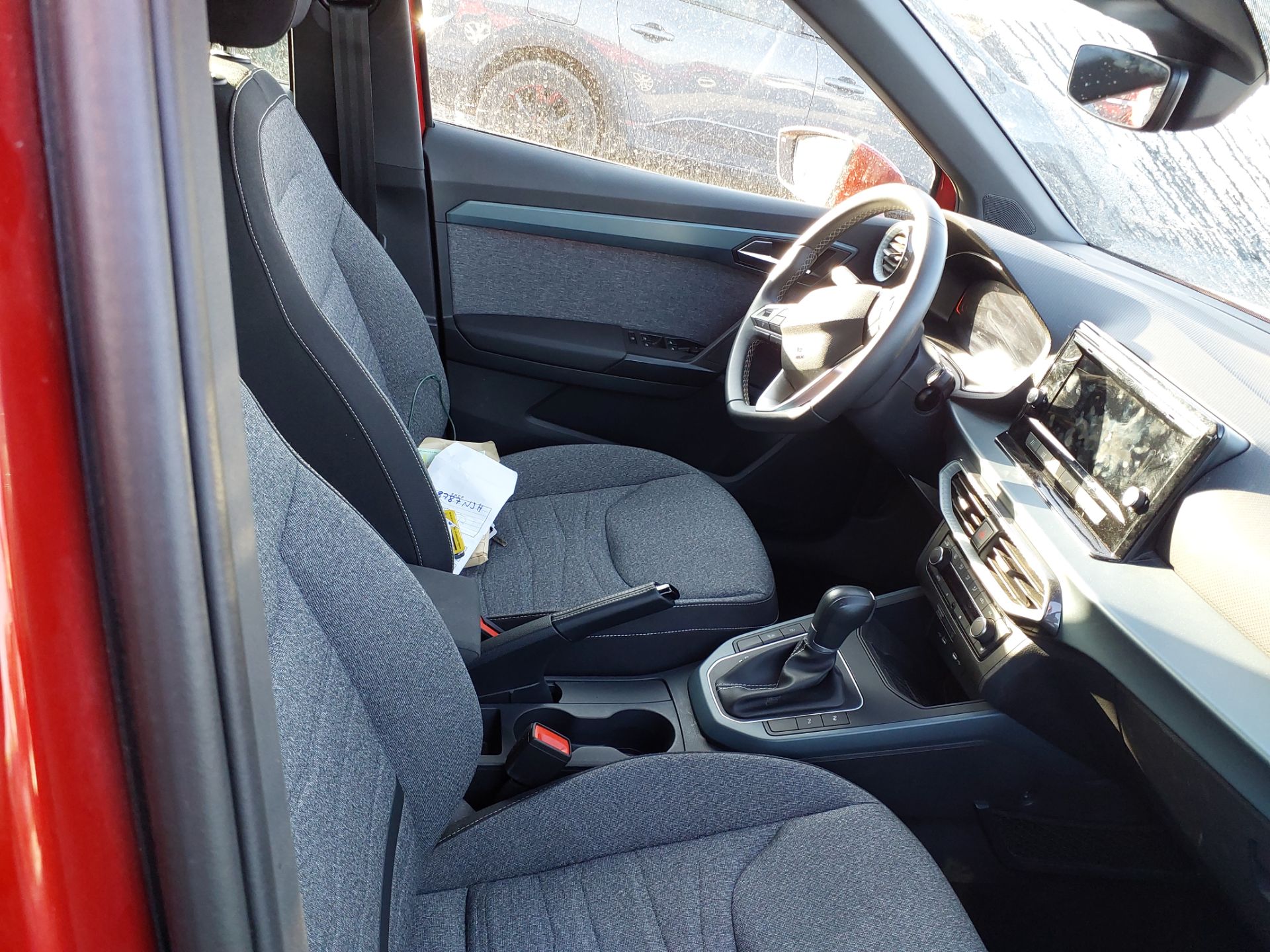 SEAT Arona 1.0 TSI 85 KW 115 CV DSG startstop special edition EXPERIENCE(Winterpack) photo