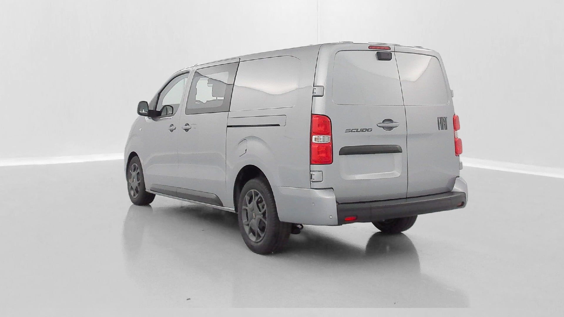 Fiat Scudo Pack Premium Connect 2.0 BlueHDi 180 ch photo
