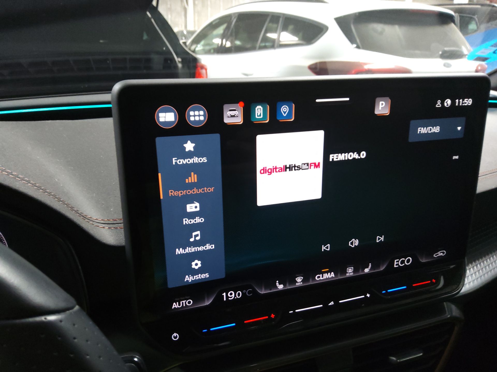 CUPRA Leon 1.5 PHEV DSG 205cv automatico SportsTourer(Winterpack) photo