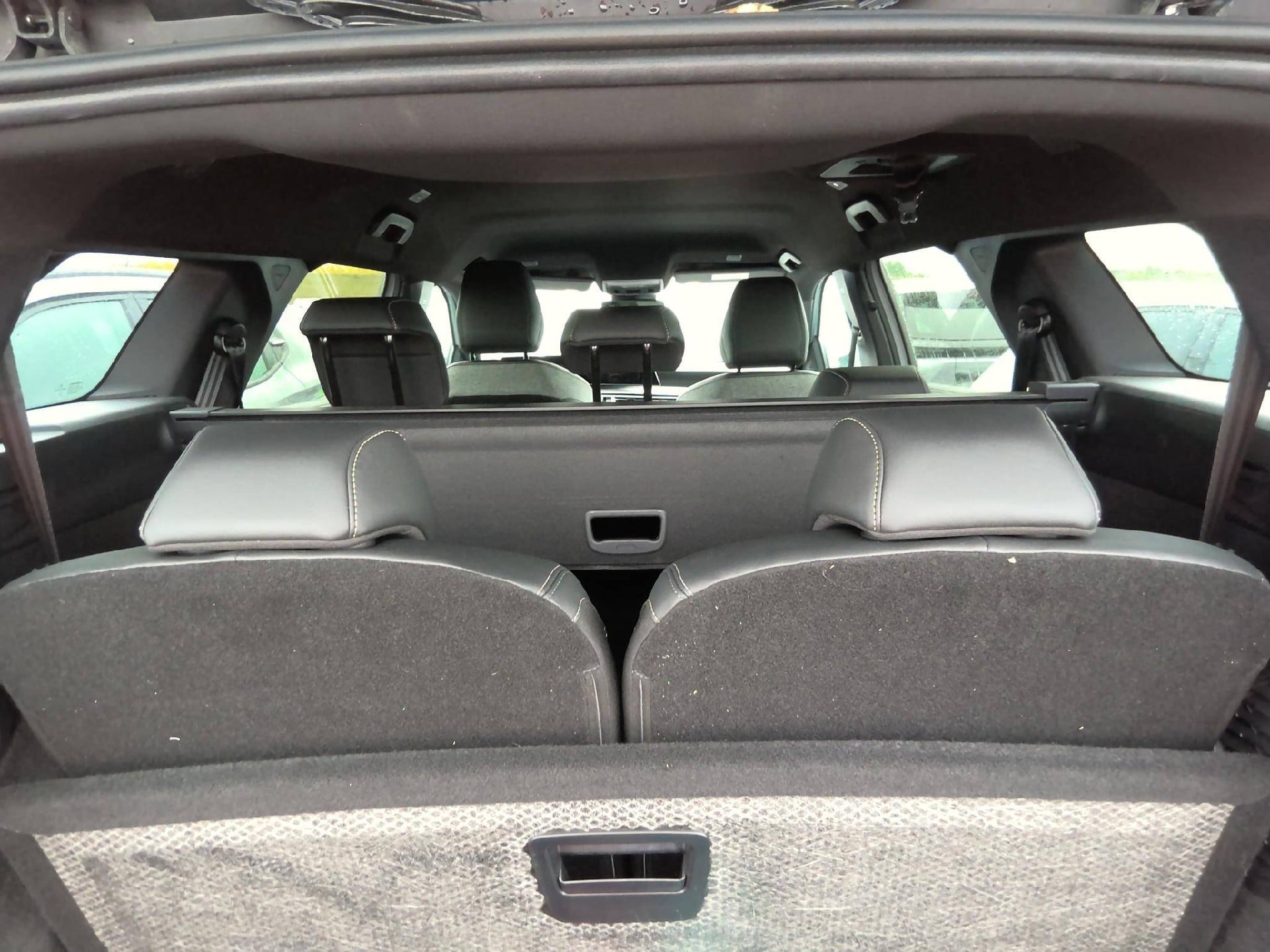 Peugeot 5008 Allure Hybrid 145 ch e-DCS6 photo
