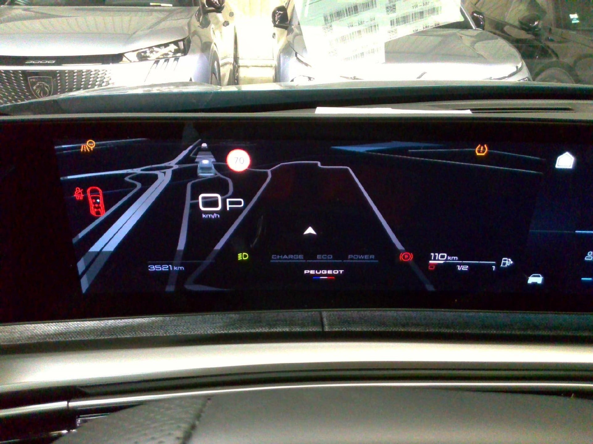 Peugeot 5008 GT Hybrid 145 ch e-DCS6 photo