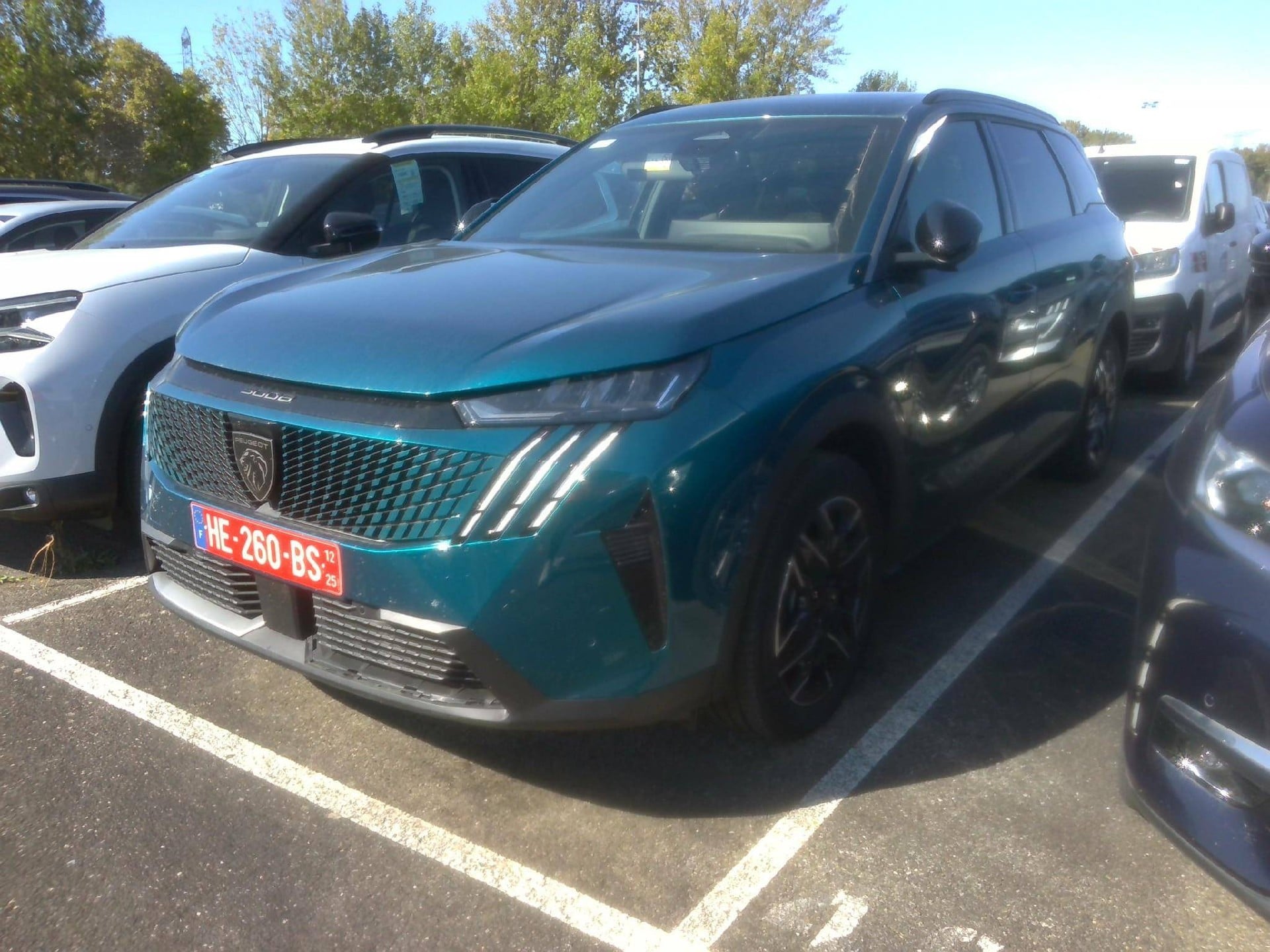 Peugeot 5008 Allure Hybrid 145 ch e-DCS6