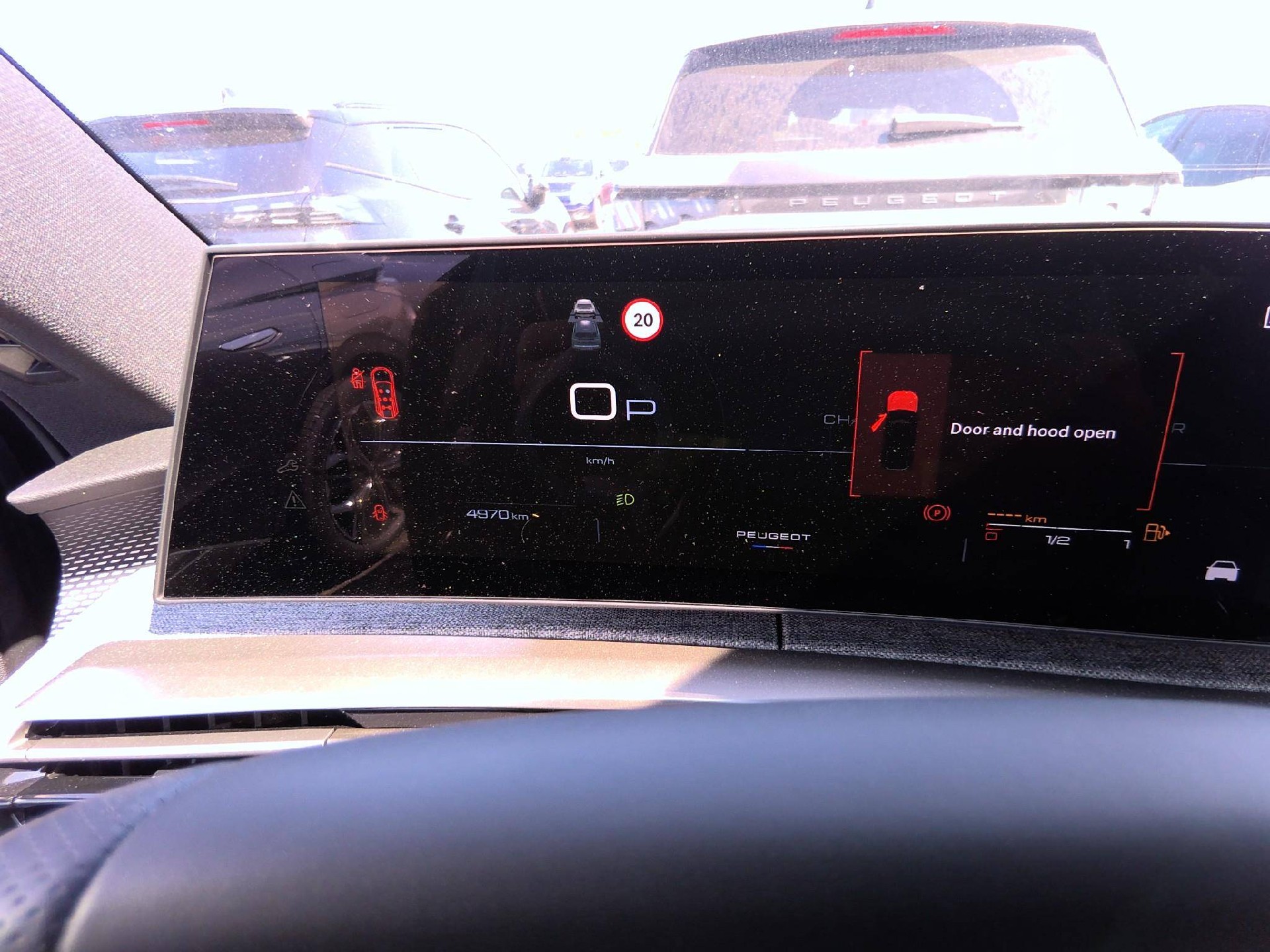 Peugeot 5008 GT Hybrid 145 ch e-DCS6 photo