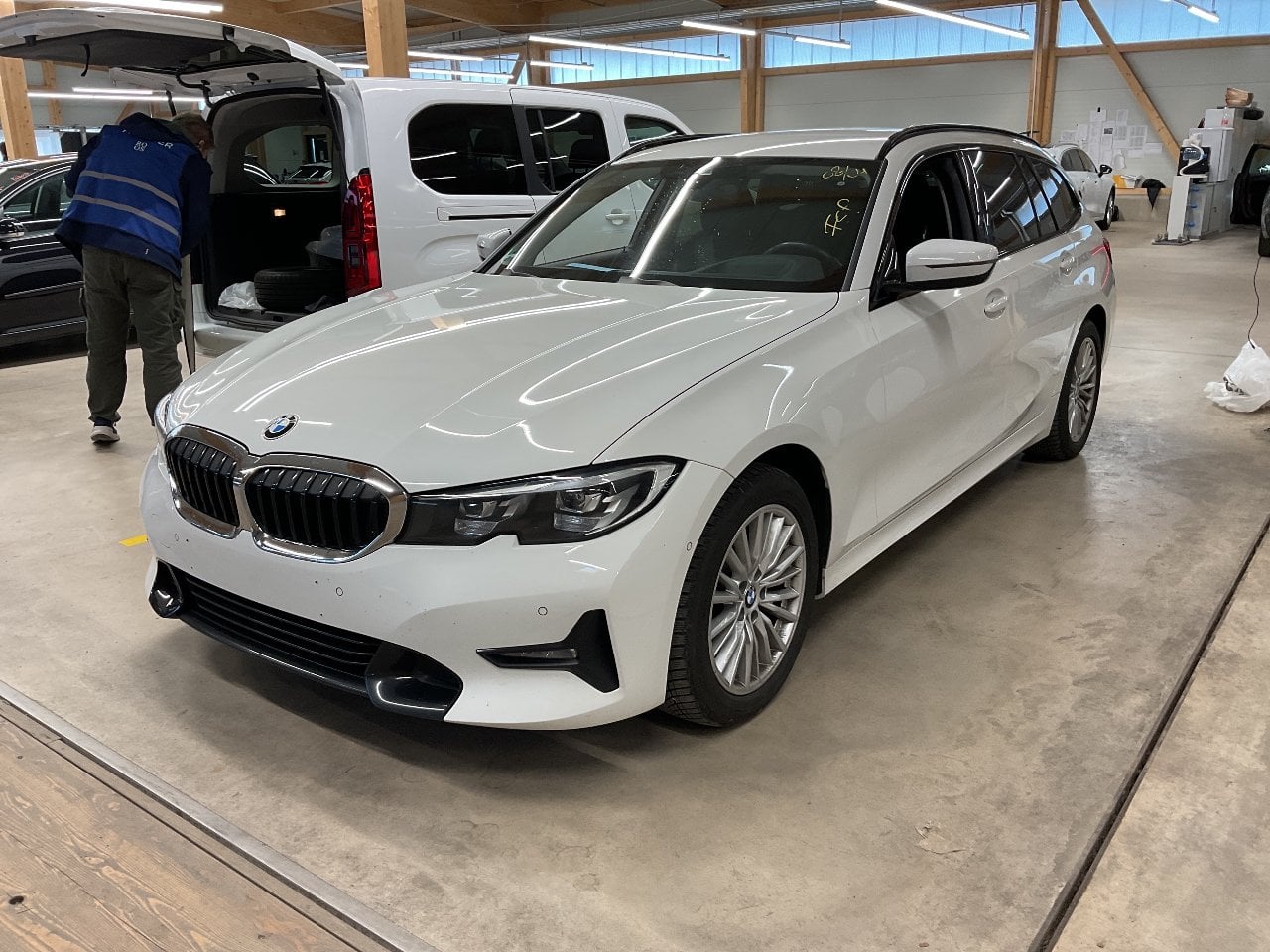Baureihe 3 Touring 318 d Sport Line 2.0 110KW AT8 E6d
