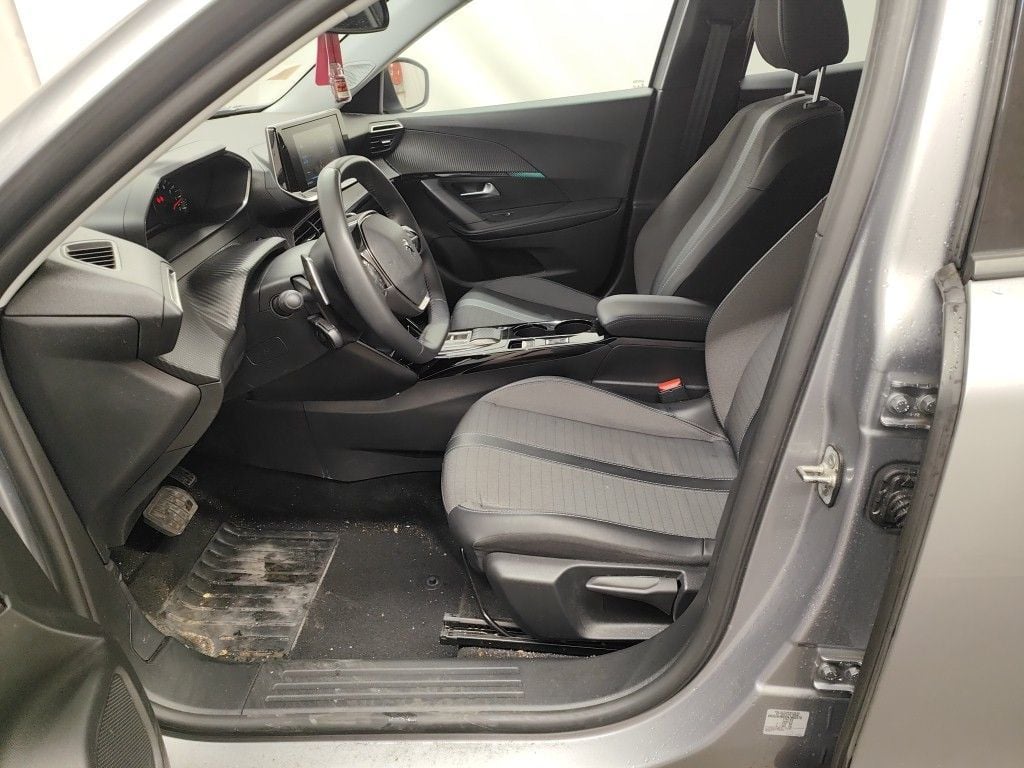 PEUGEOT 2008 - 2020 1.2 PureTech 130 Allure S&S (EU6.3) 5d photo