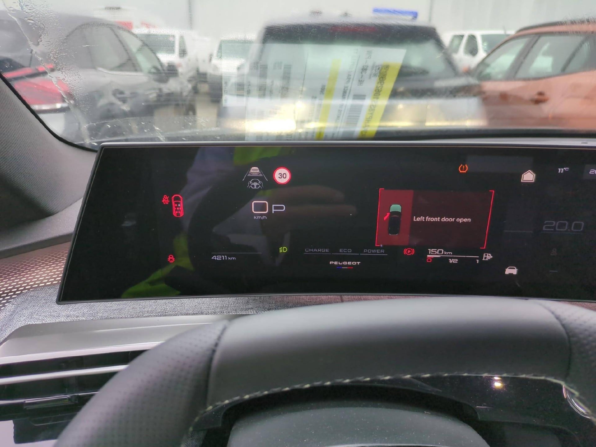 Peugeot 5008 GT Hybrid 145 ch e-DCS6 photo