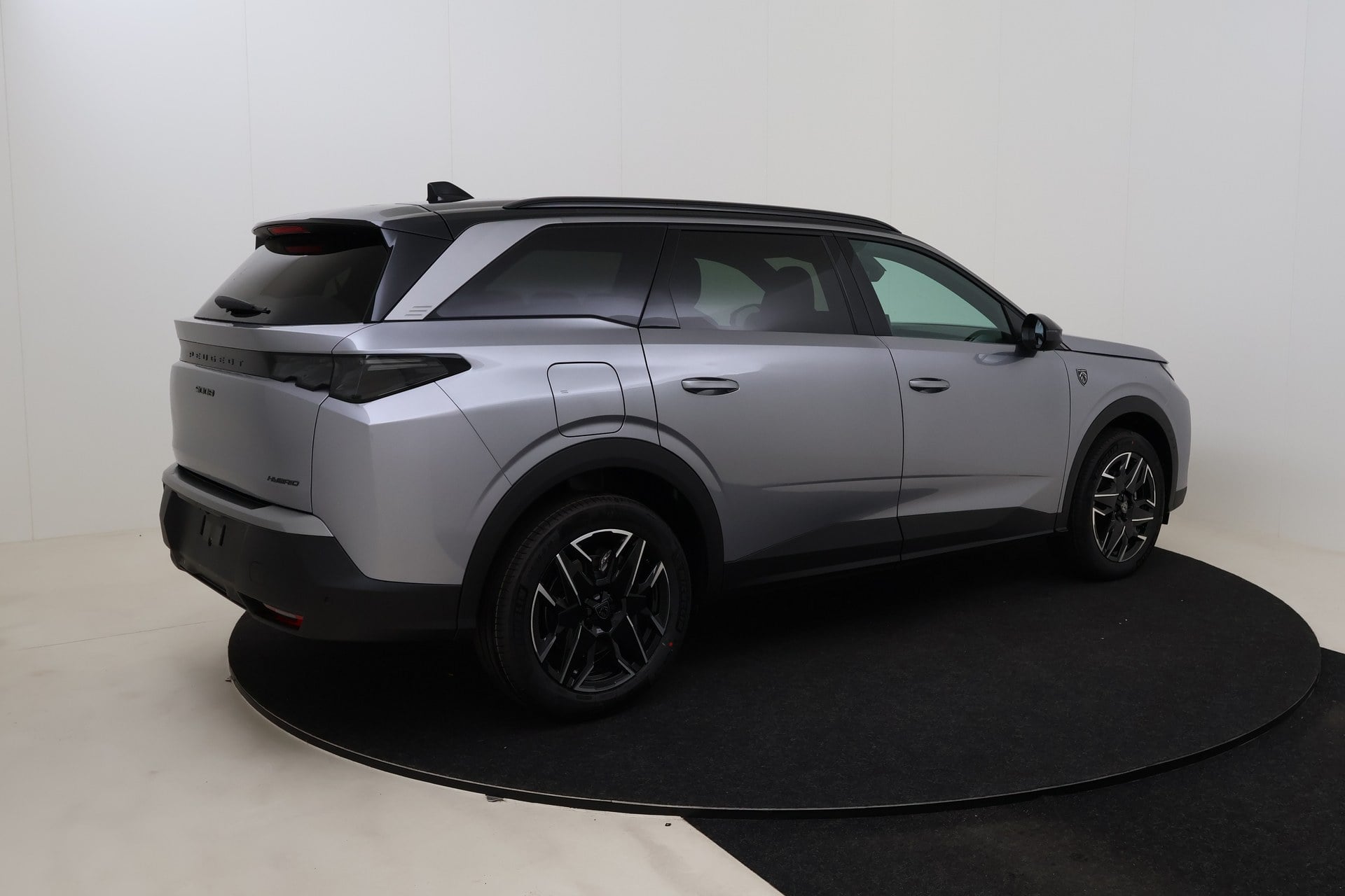 Peugeot 5008 GT Hybrid 145 hp e-DSC6 photo